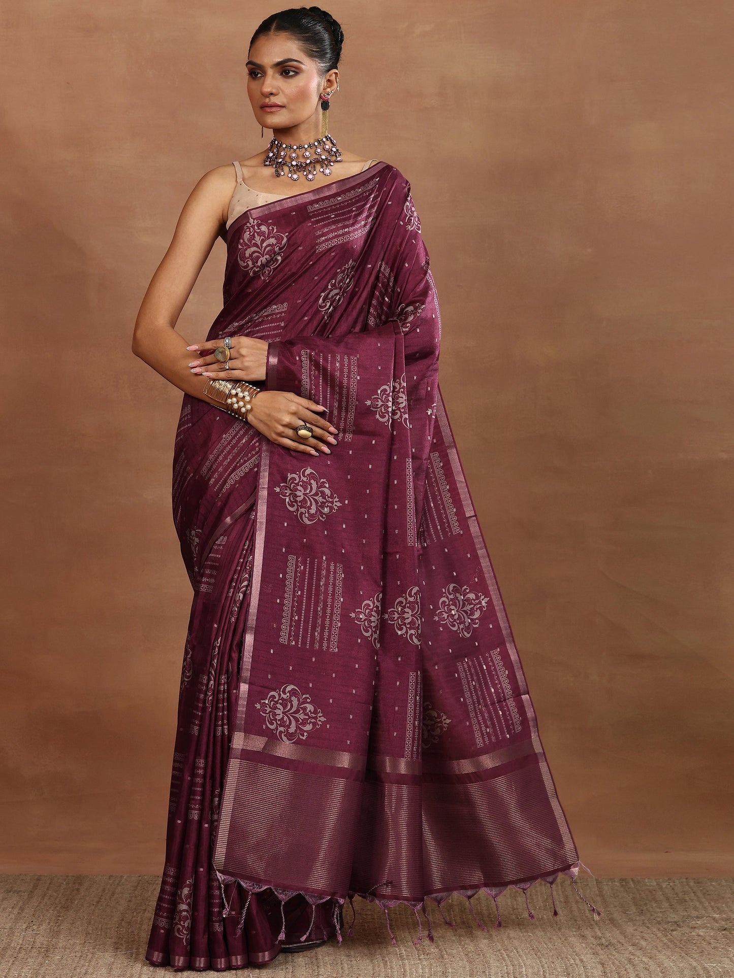 Burgundy Printed Silk Blend Saree With Unstitched Blouse Piece
