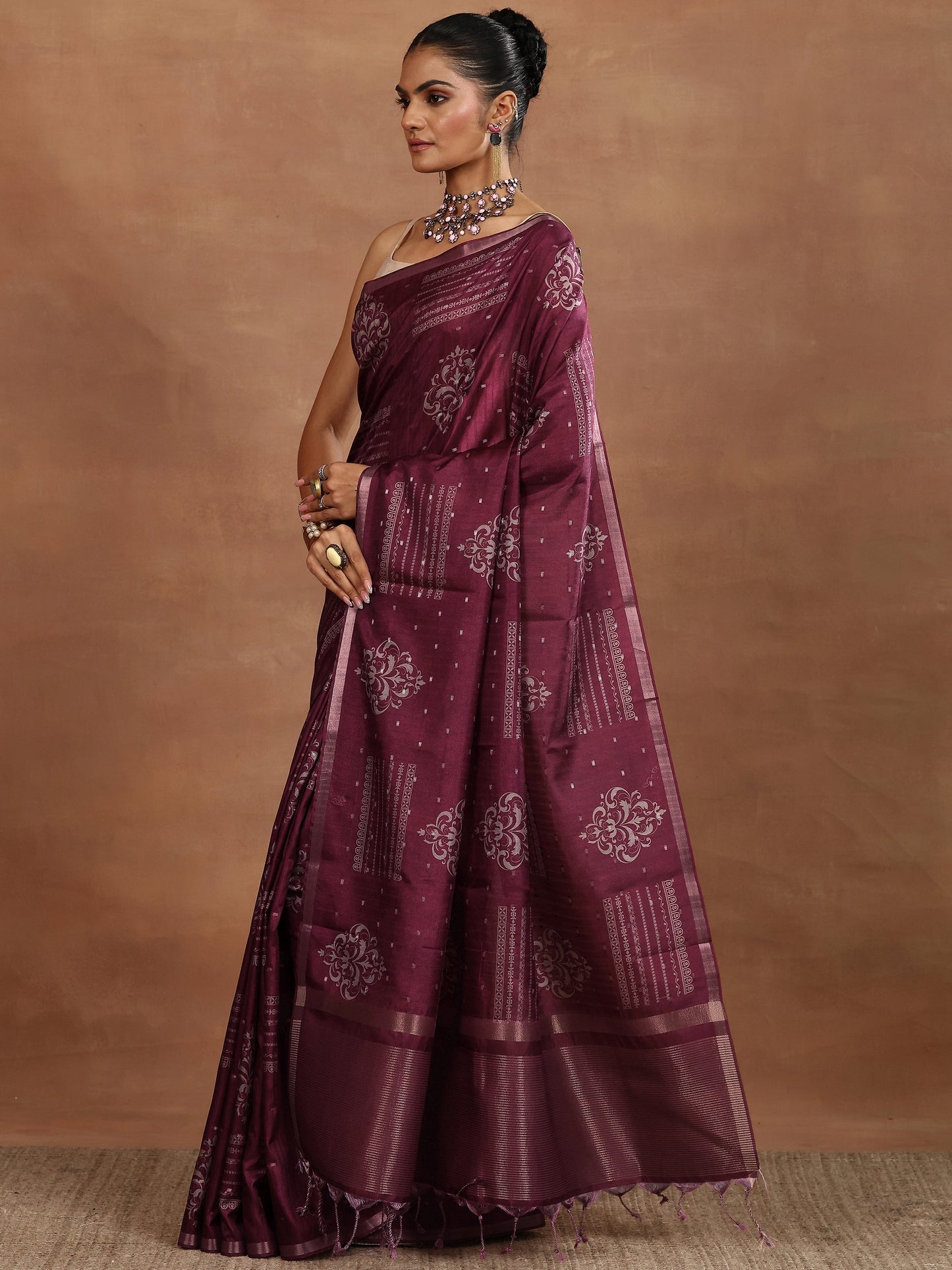 Burgundy Printed Silk Blend Saree With Unstitched Blouse Piece