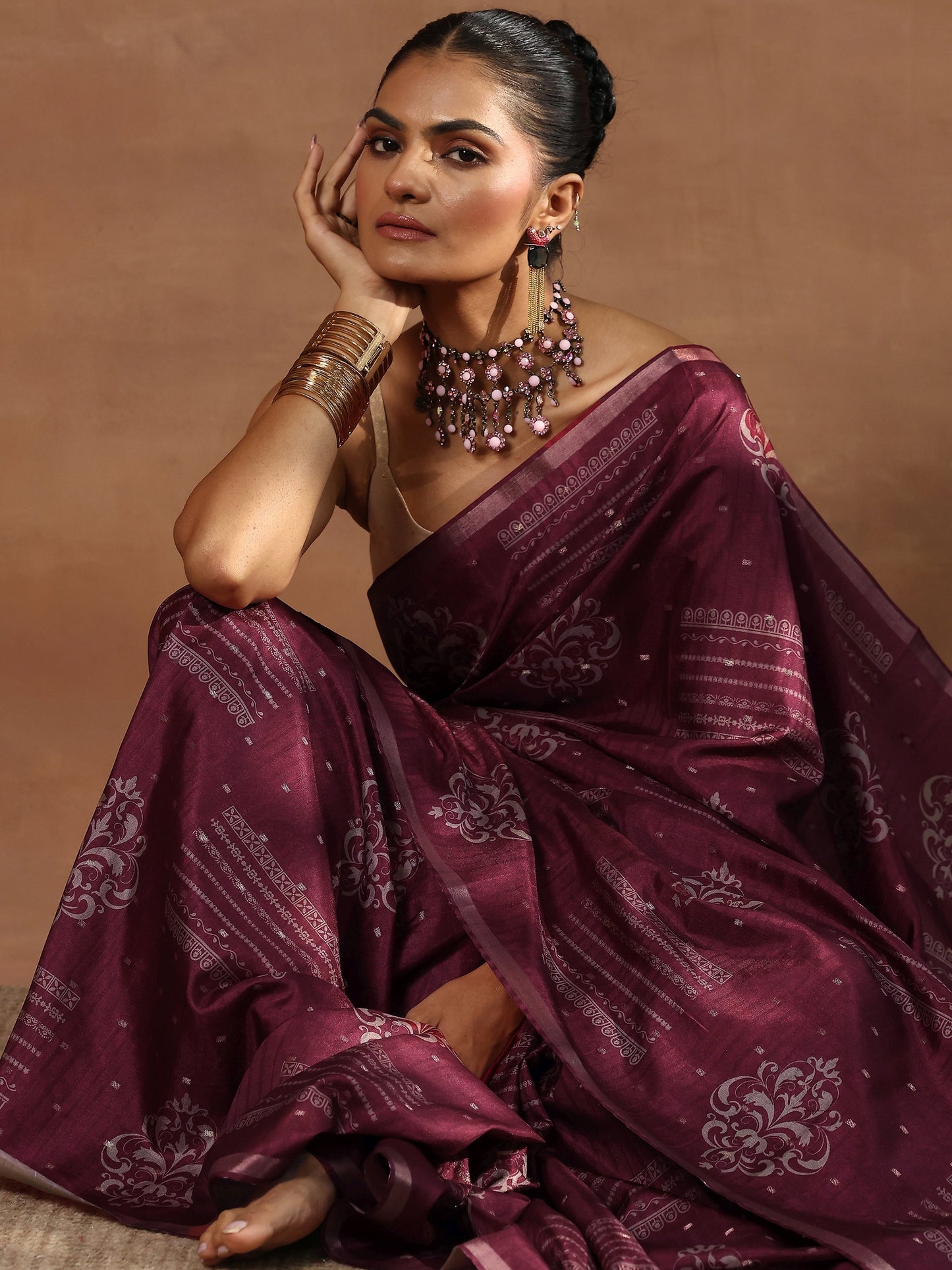 Burgundy Printed Silk Blend Saree With Unstitched Blouse Piece