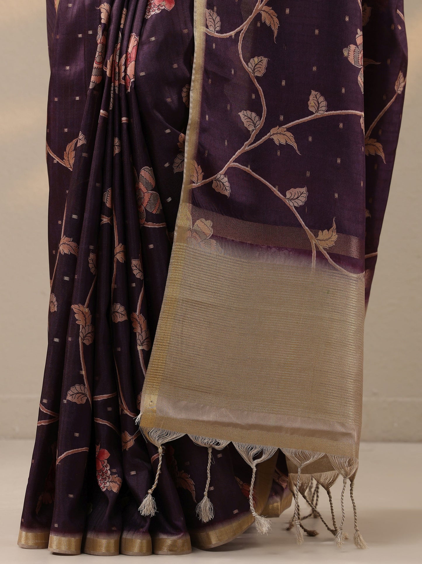 Purple Printed Silk Blend Saree With Unstitched Blouse Piece