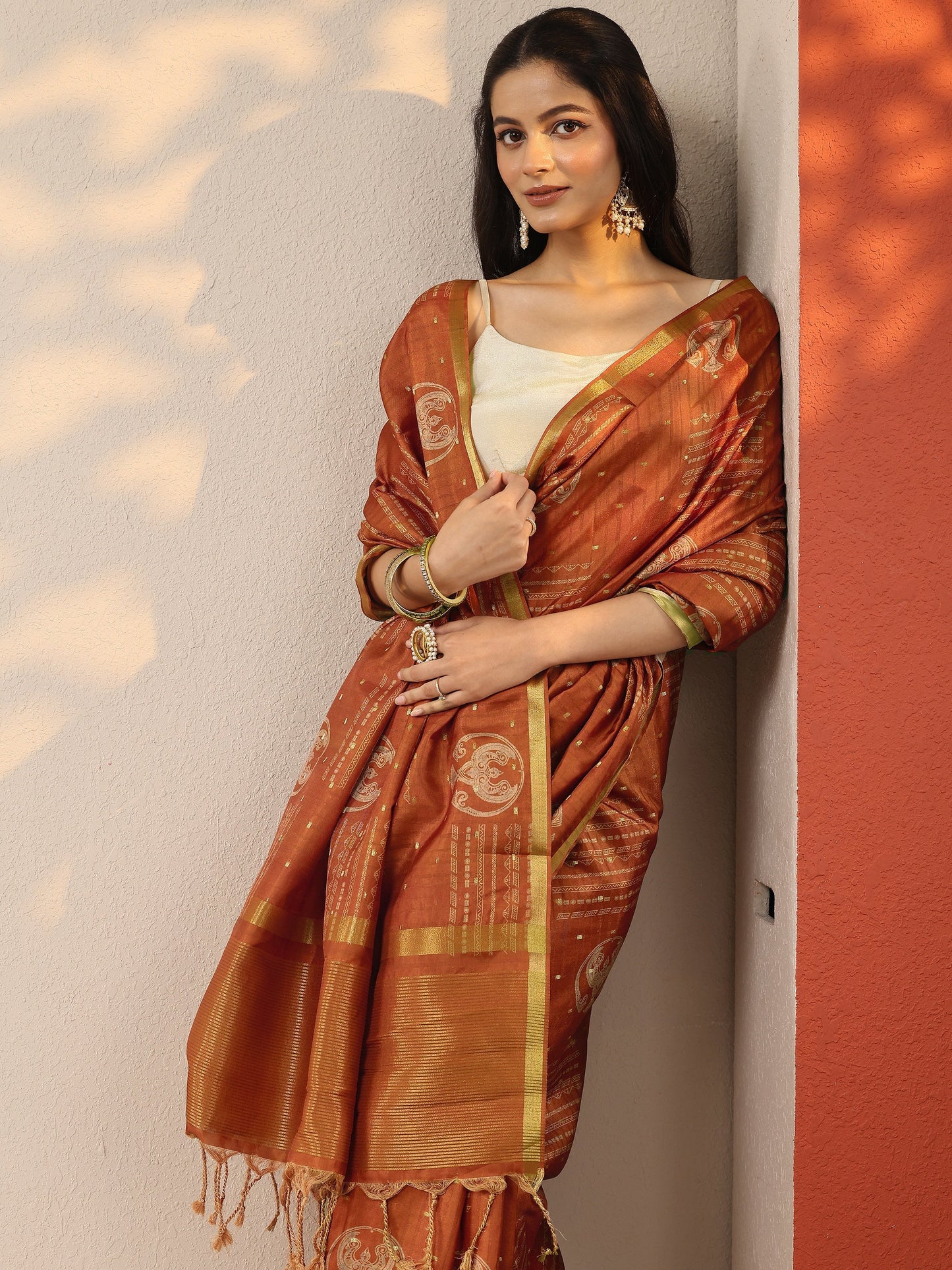 Orange Printed Silk Blend Sarees With Unstitched Blouse Piece