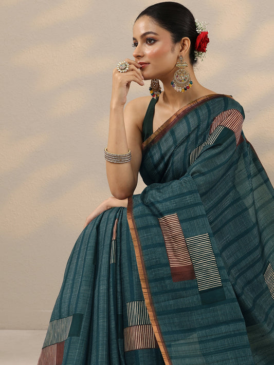 Blue Printed Silk Blend Saree With Unstitched Blouse Piece