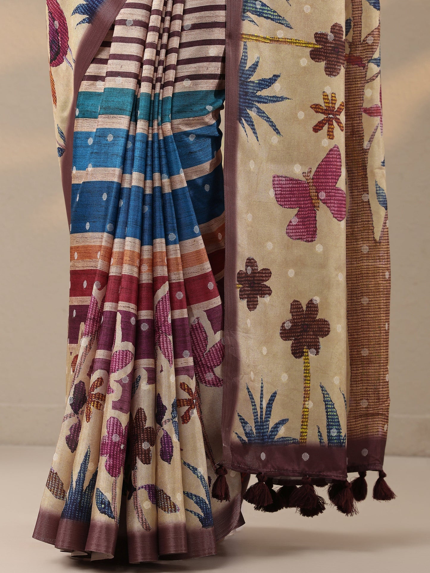 Multi Printed Silk Blend Saree With Unstitched Blouse Piece