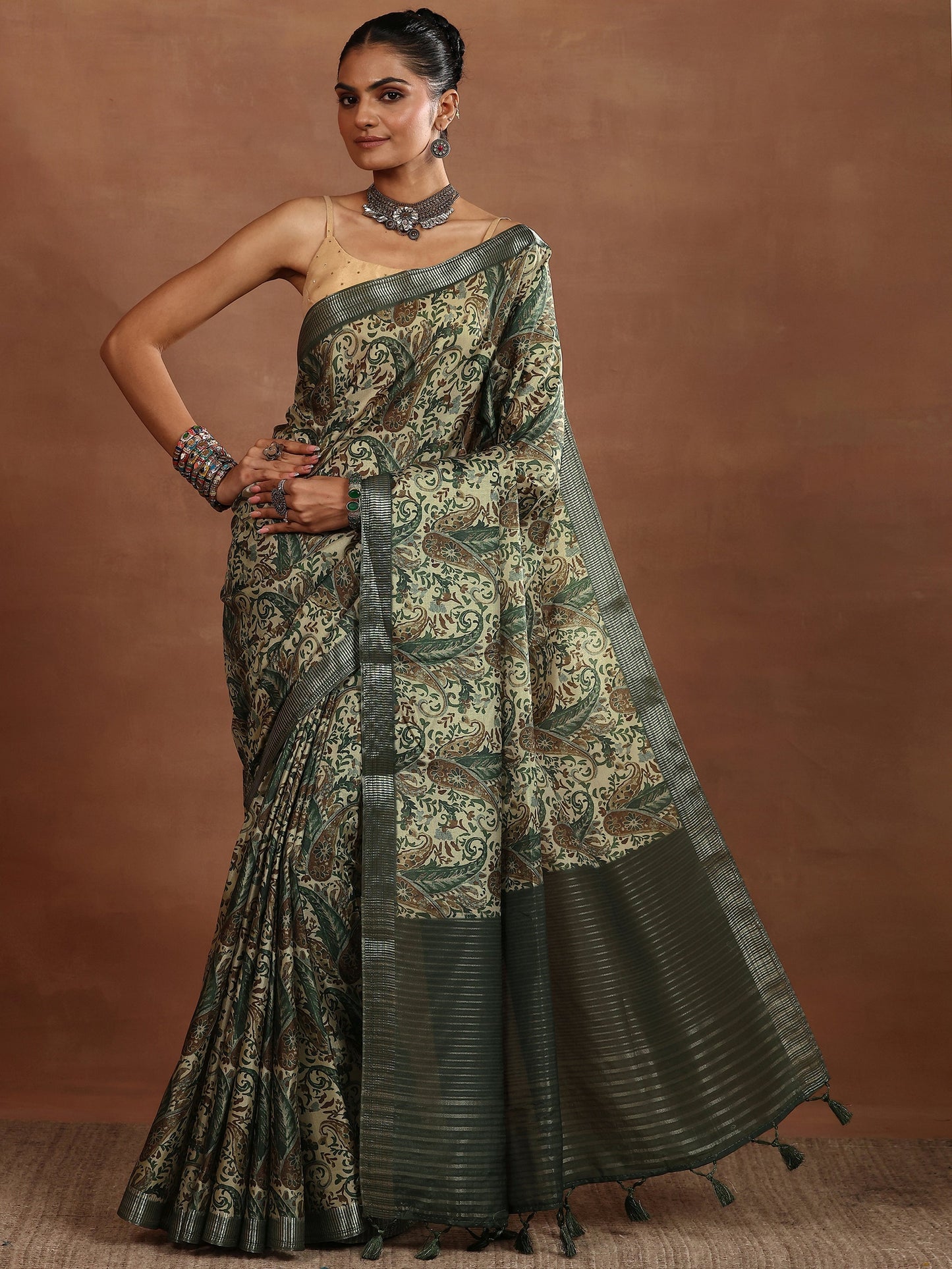 Green Printed Silk Blend Sarees With Unstitched Blouse Piece