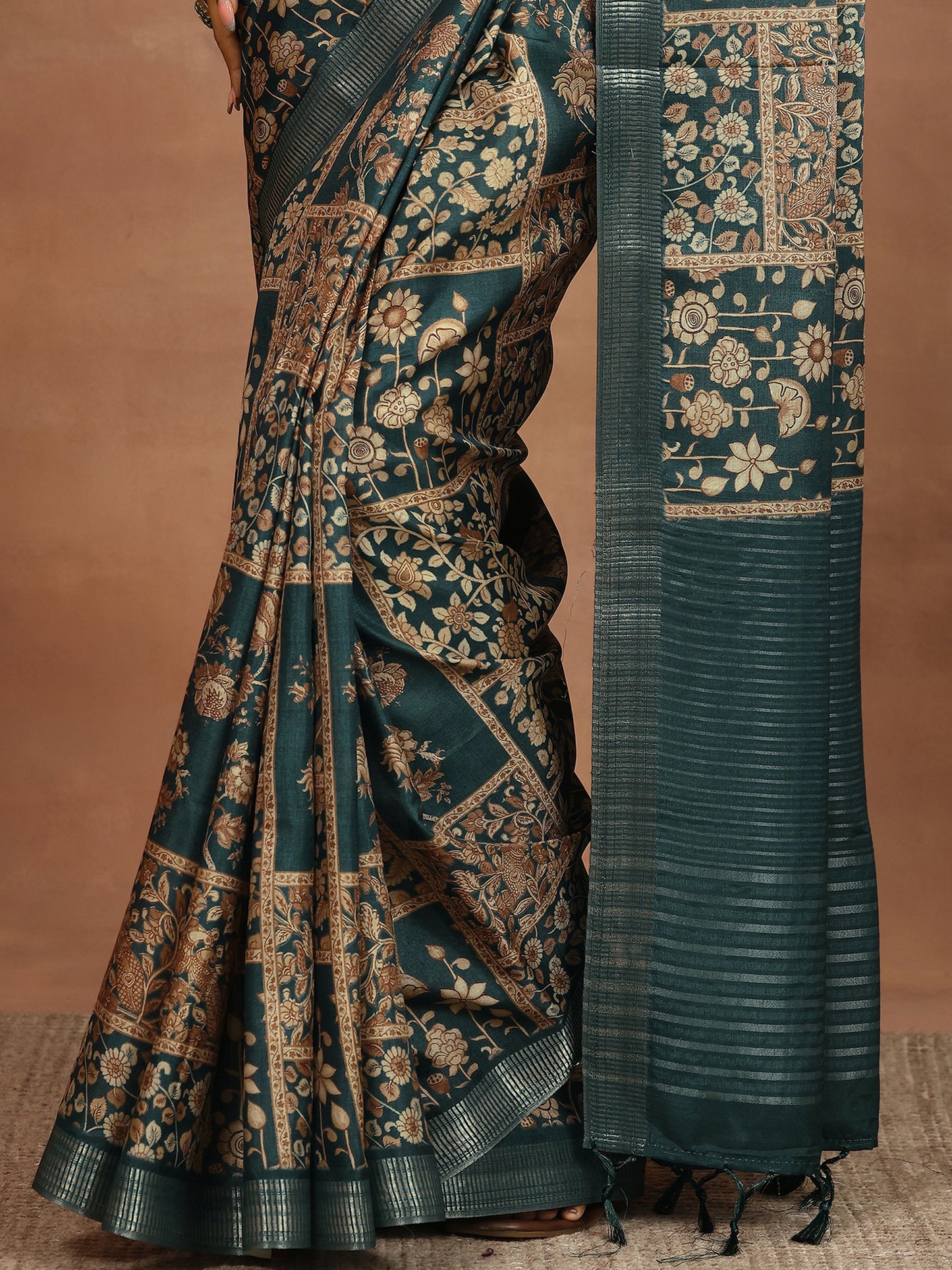 Blue Printed Silk Blend Sarees With Unstitched Blouse Piece