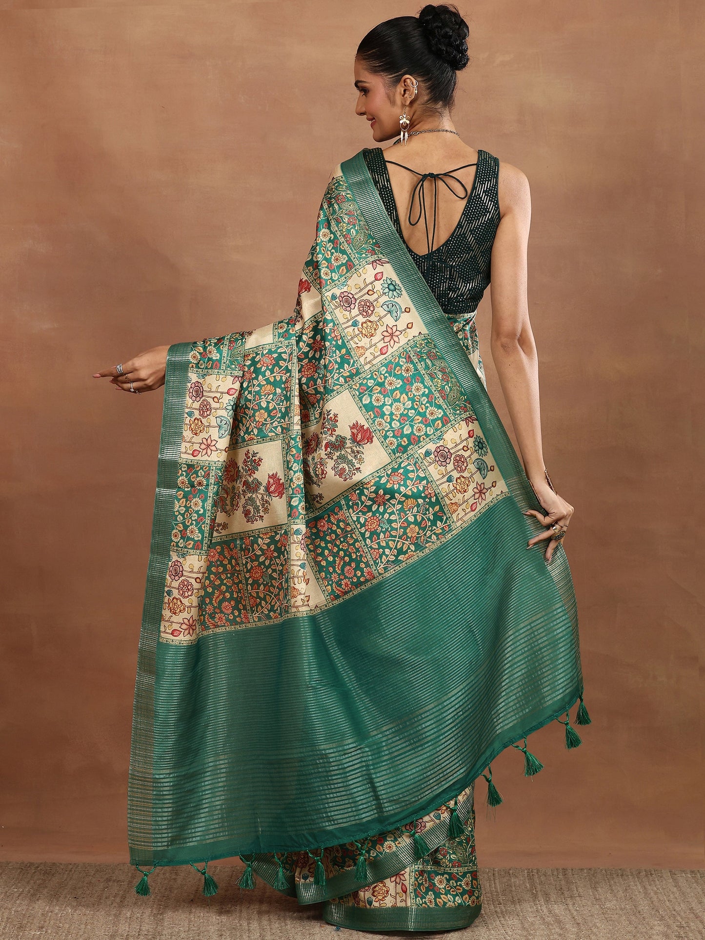 Green Printed Silk Blend Sarees With Unstitched Blouse Piece