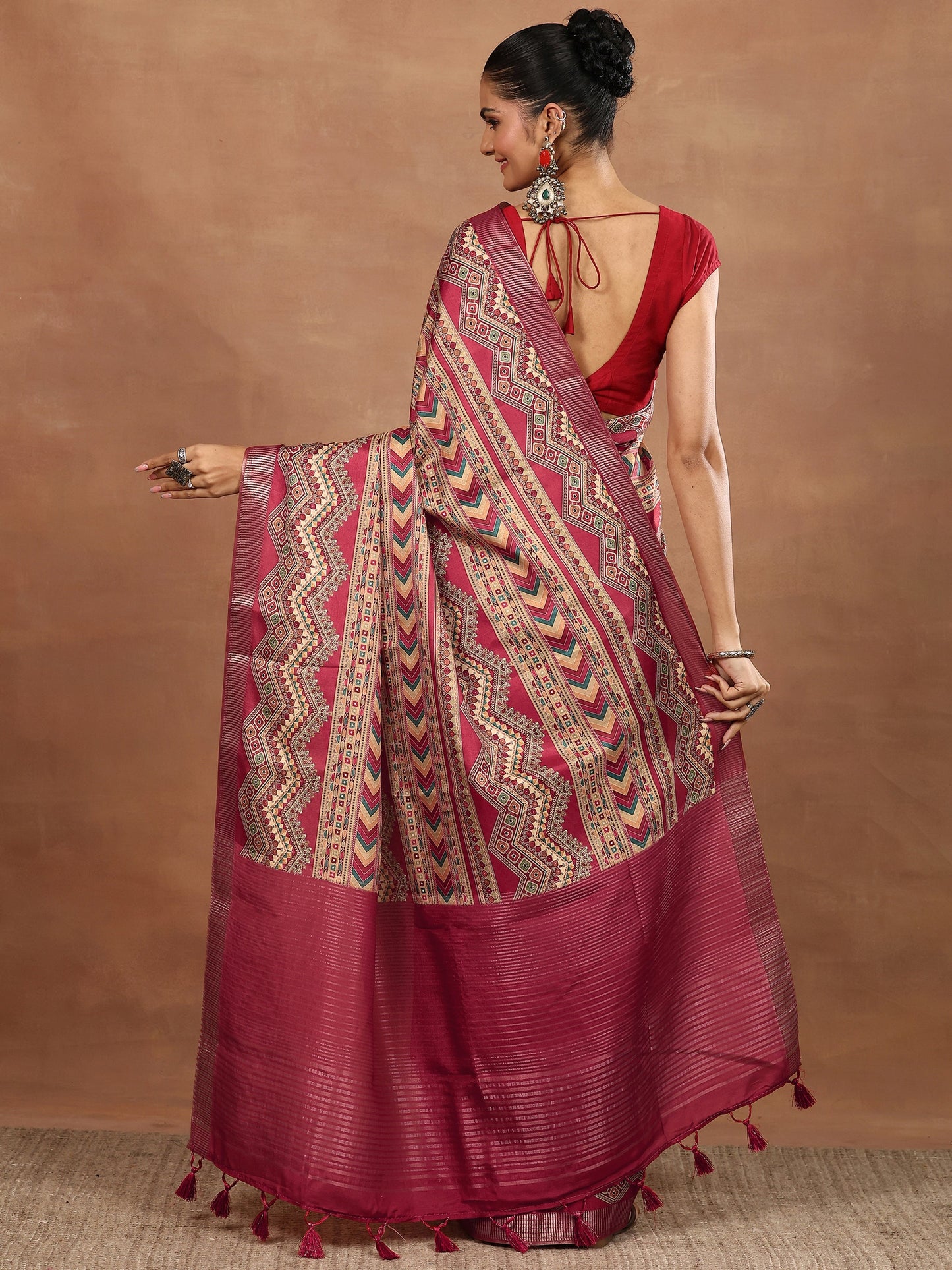 Red Printed Silk Blend Sarees With Unstitched Blouse Piece