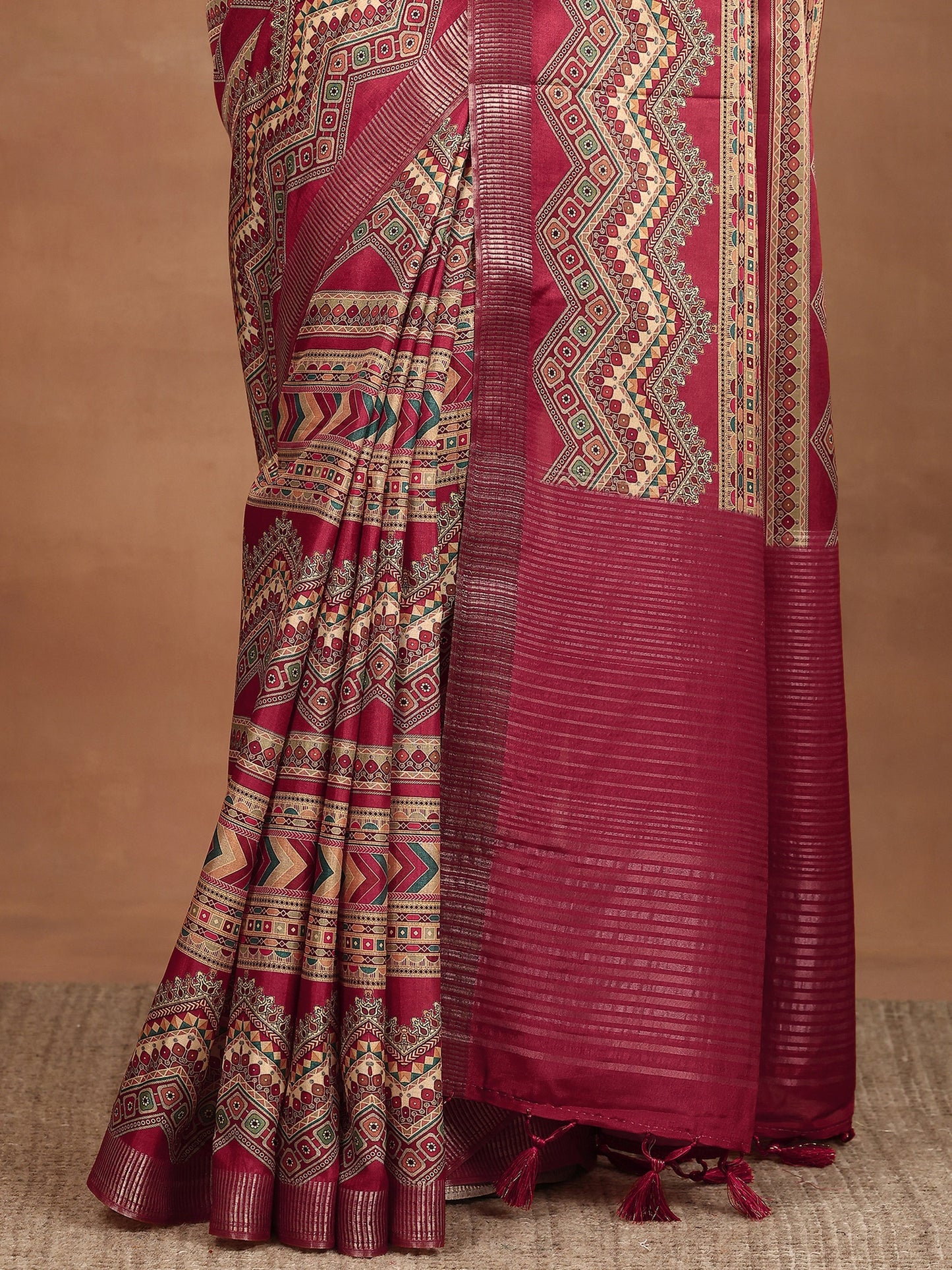 Red Printed Silk Blend Sarees With Unstitched Blouse Piece