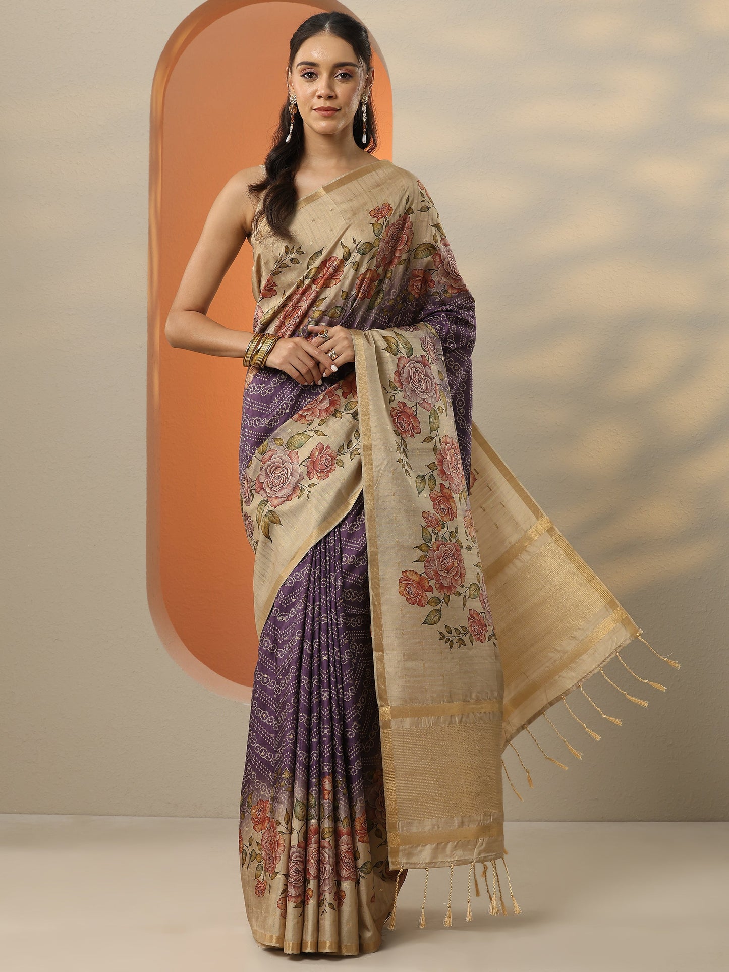Purple Printed Silk Blend Saree With Unstitched Blouse Piece