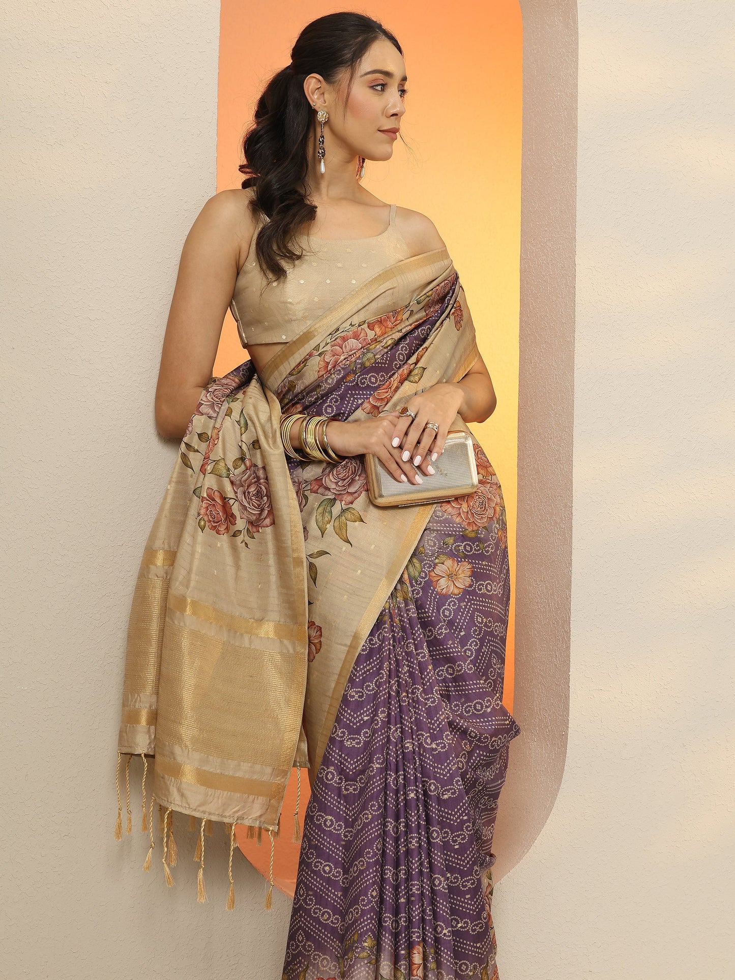 Purple Printed Silk Blend Saree With Unstitched Blouse Piece