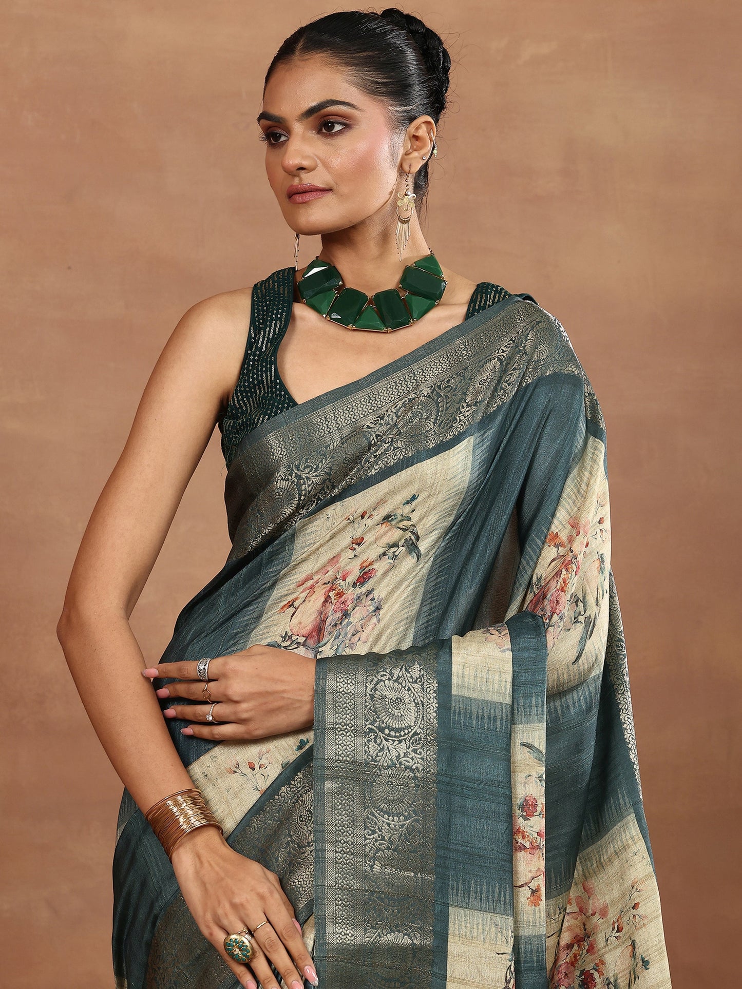 Grey Printed Silk Blend Sarees With Unstitched Blouse Piece