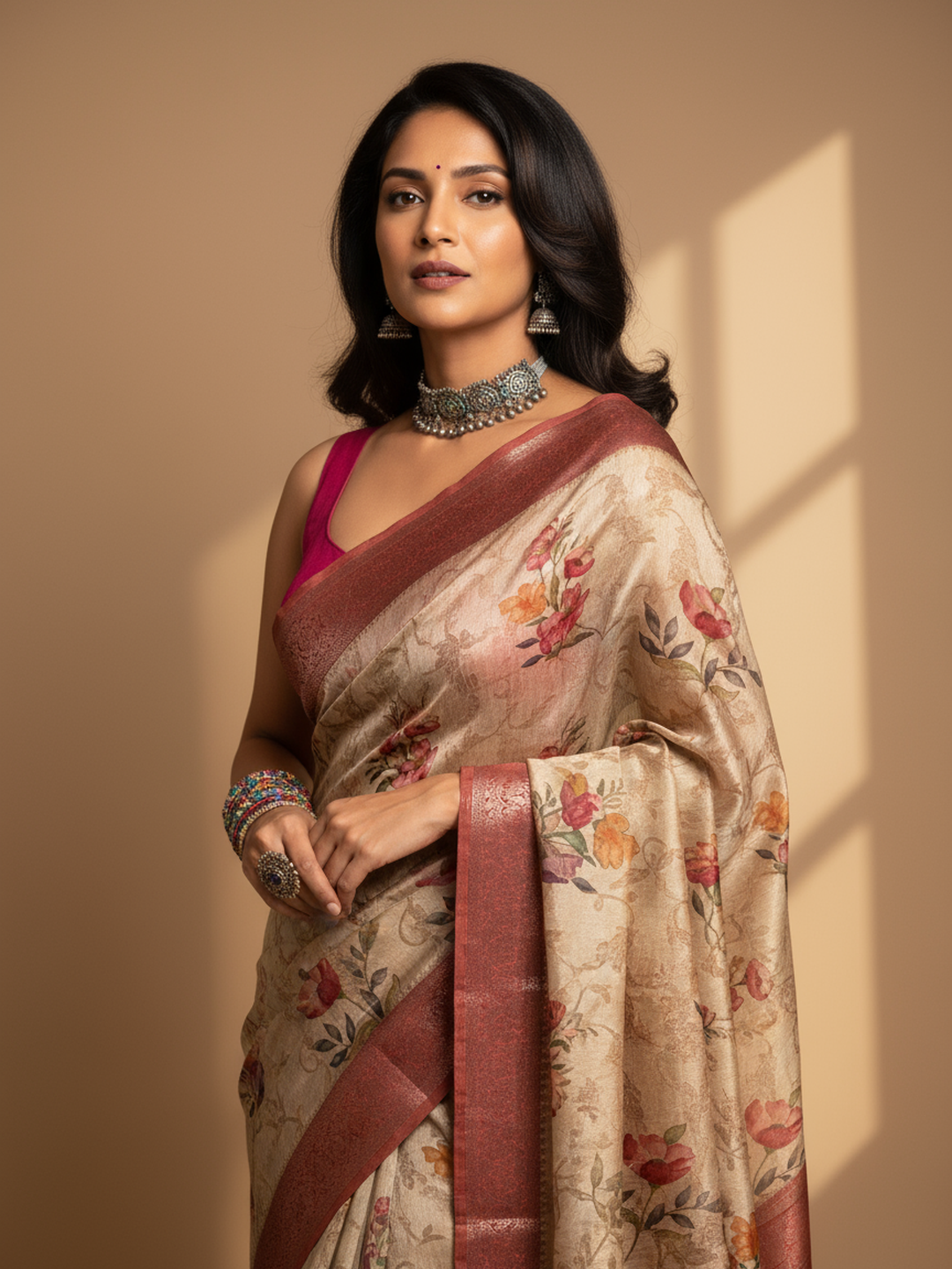 Cream Printed Silk Blend Saree With Unstitched Blouse Piece