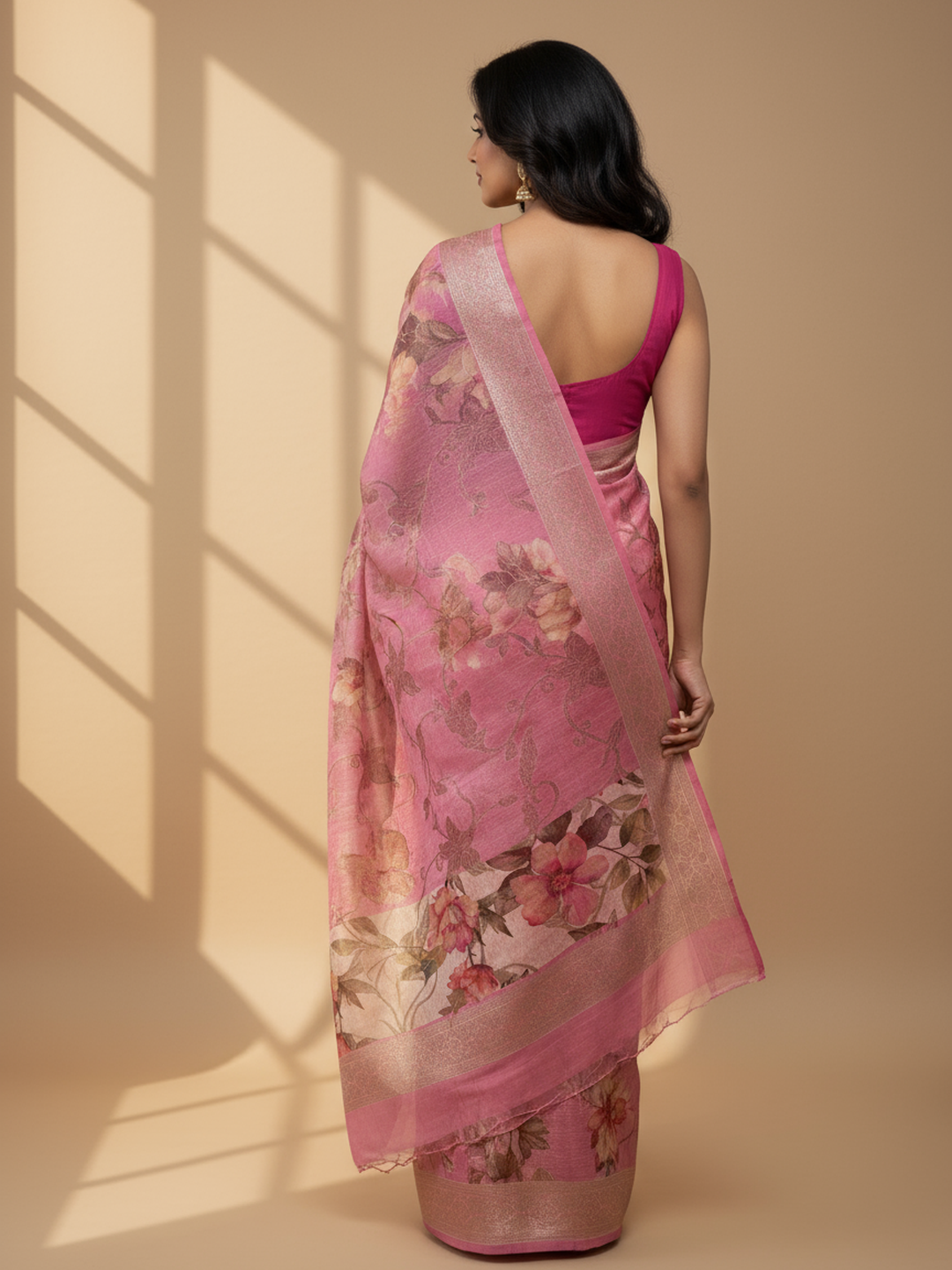 Pink Printed Silk Blend Saree With Unstitched Blouse Piece