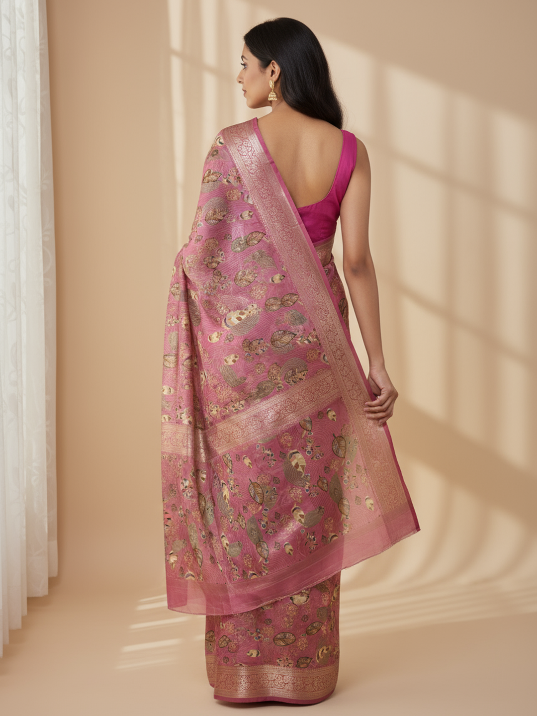 Pink Printed Silk Blend Saree With Unstitched Blouse Piece