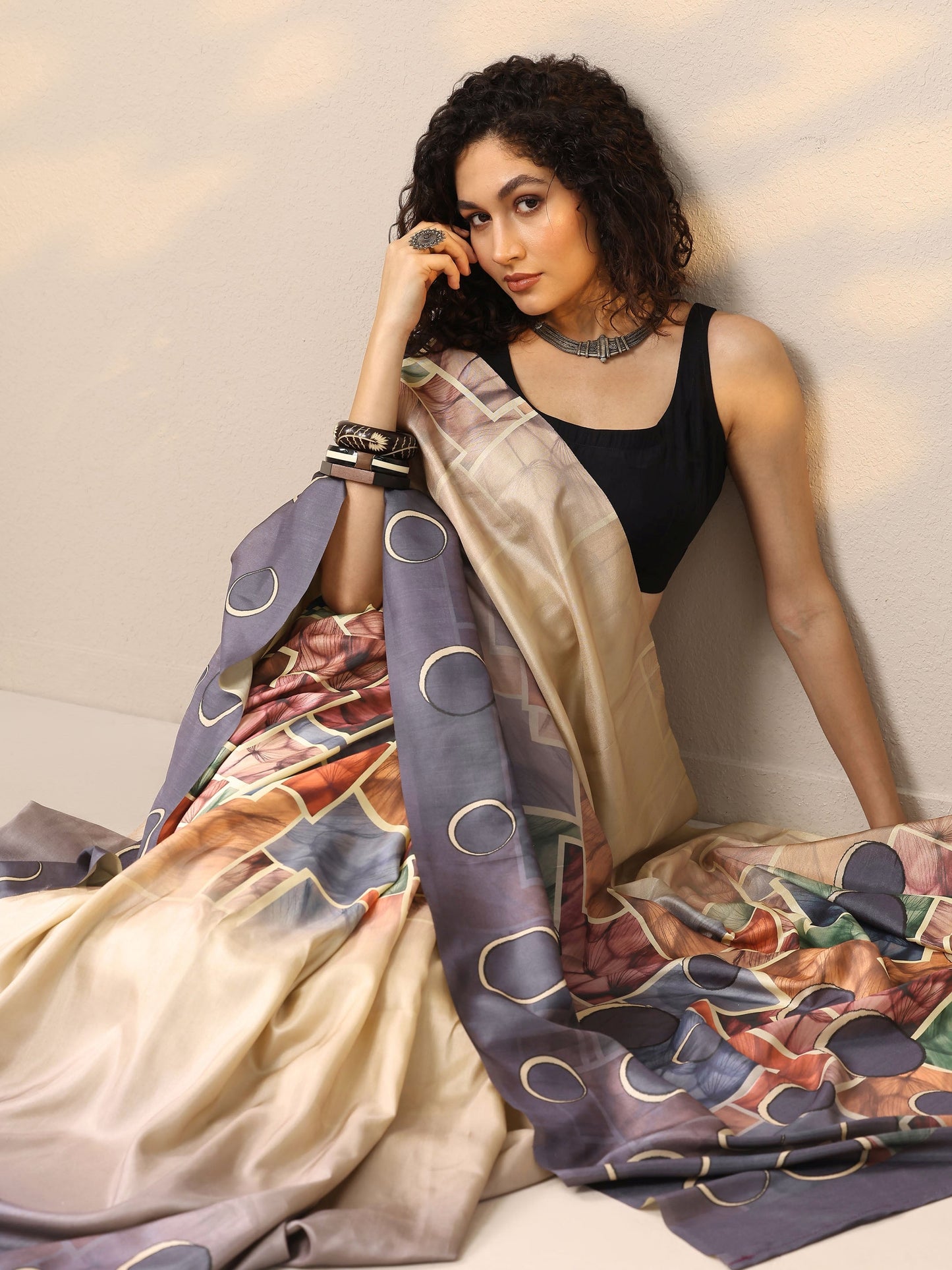 Multi Printed Silk Blend Saree With Unstitched Blouse Piece