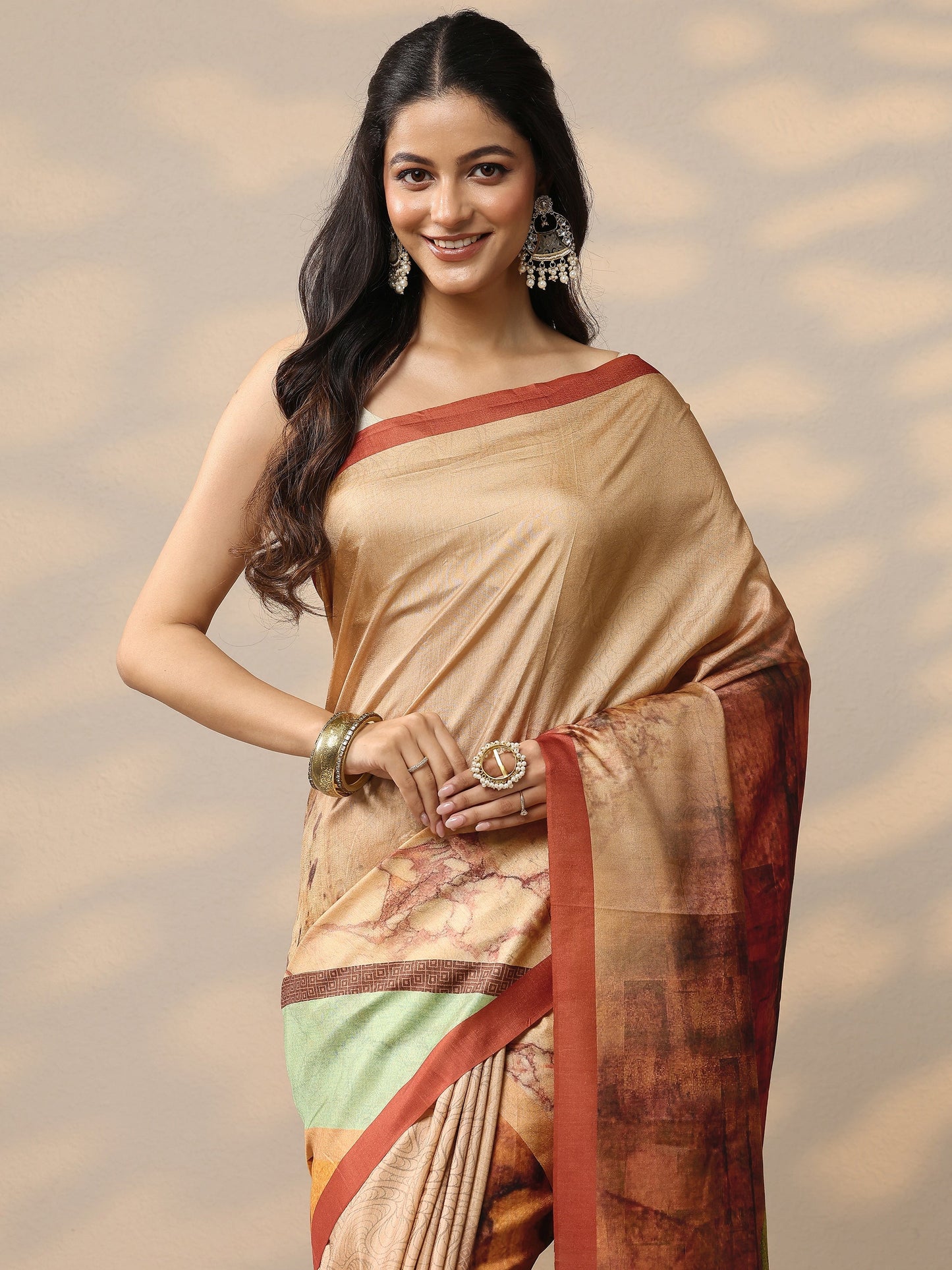 Coral Printed Silk Blend Saree With Unstitched Blouse Piece