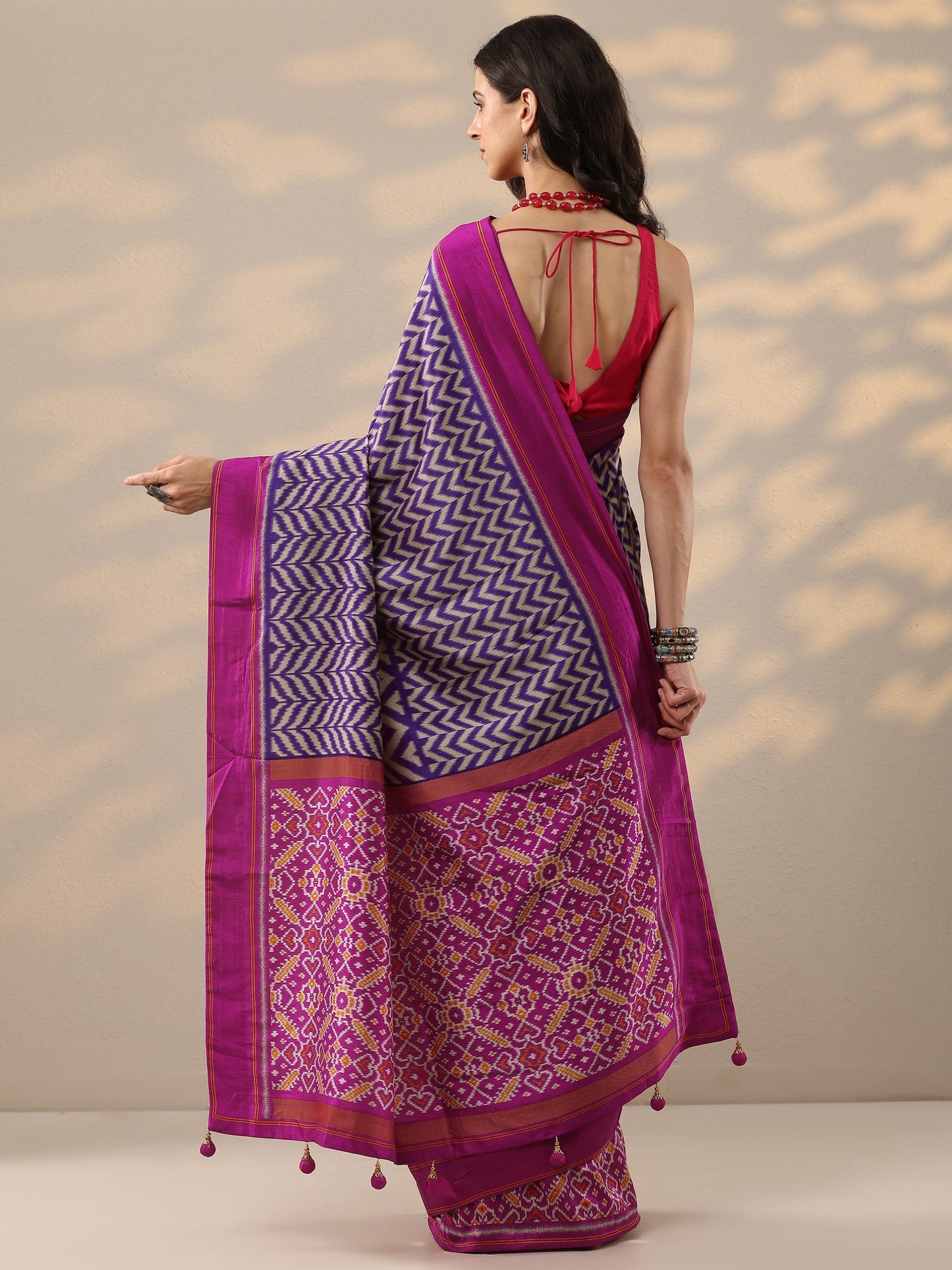 Purple Leheriya Printed Silk Blend Saree With Unstitched Blouse Piece