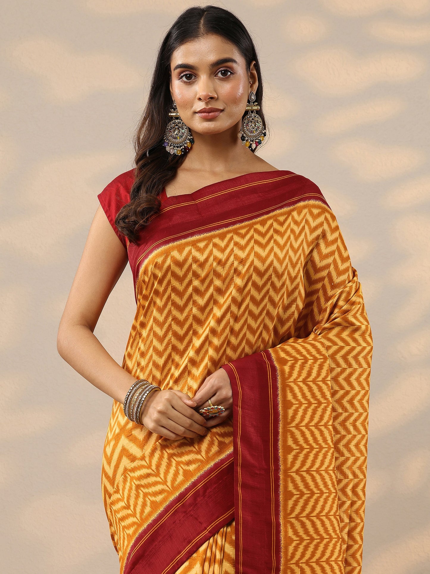 Mustard Leheriya Printed Silk Blend Saree With Unstitched Blouse Piece