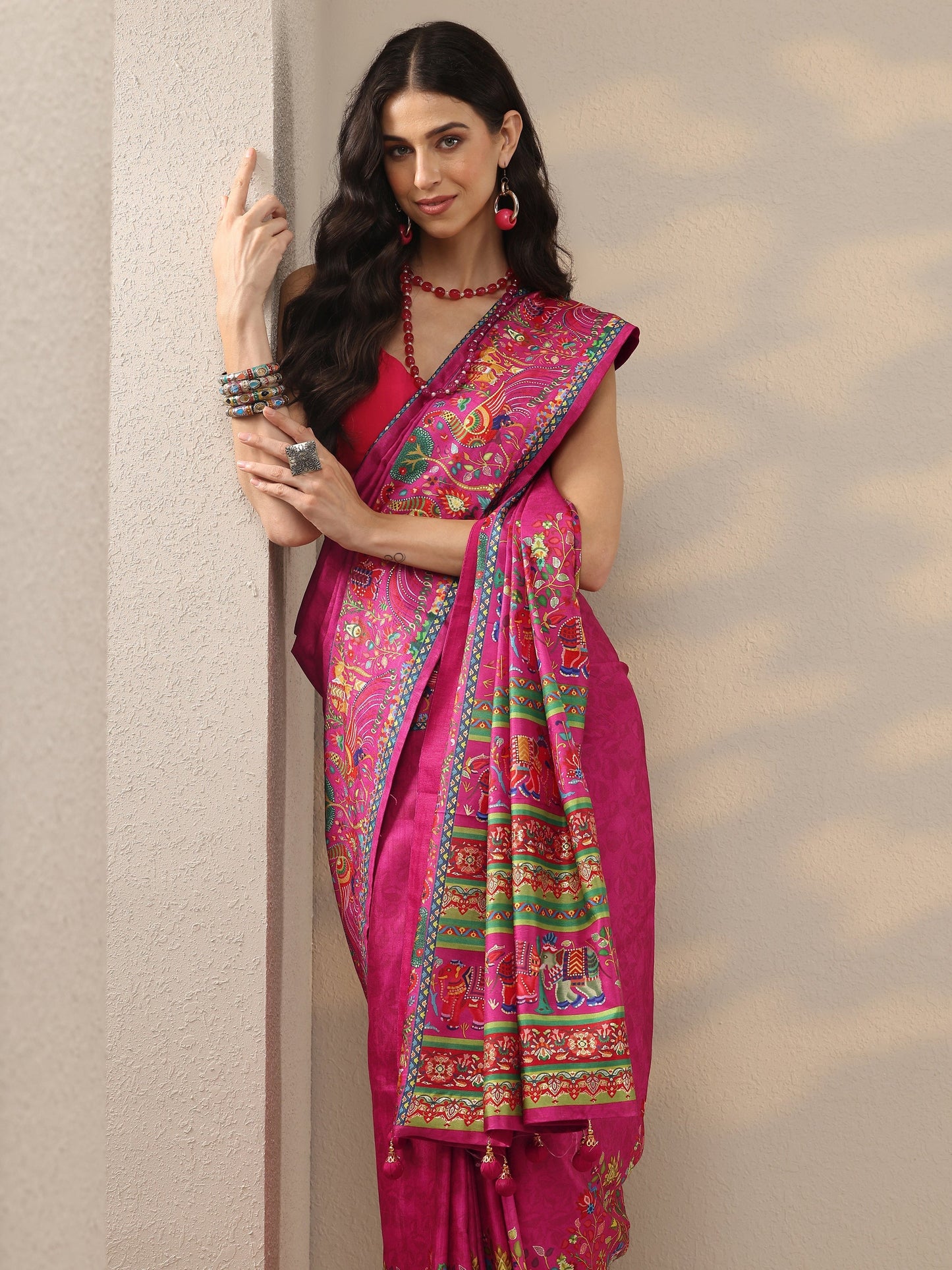 Pink Printed Silk Blend Saree With Unstitched Blouse Piece