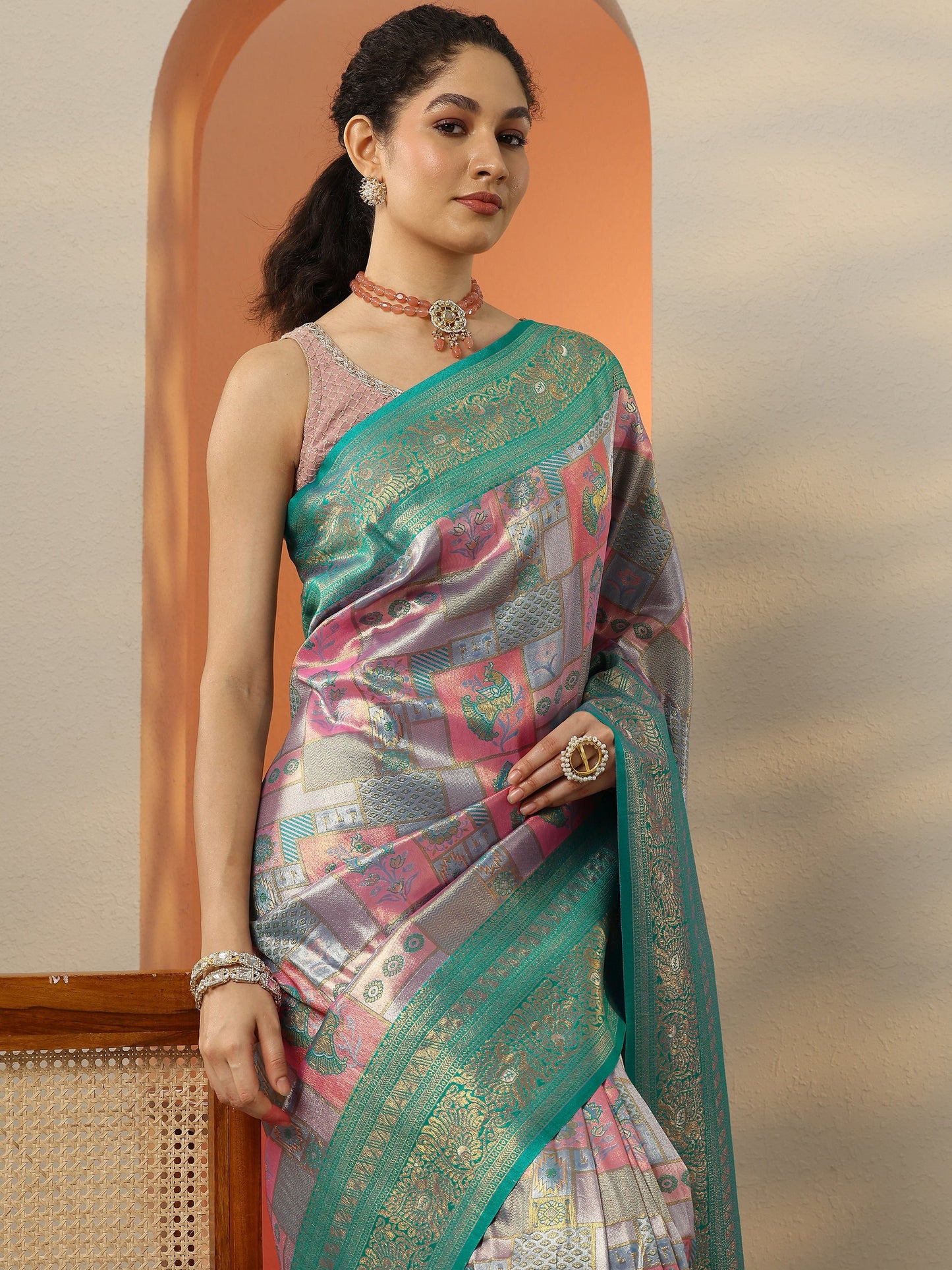 Pink Woven Design Silk Blend Saree With Unstitched Blouse Piece