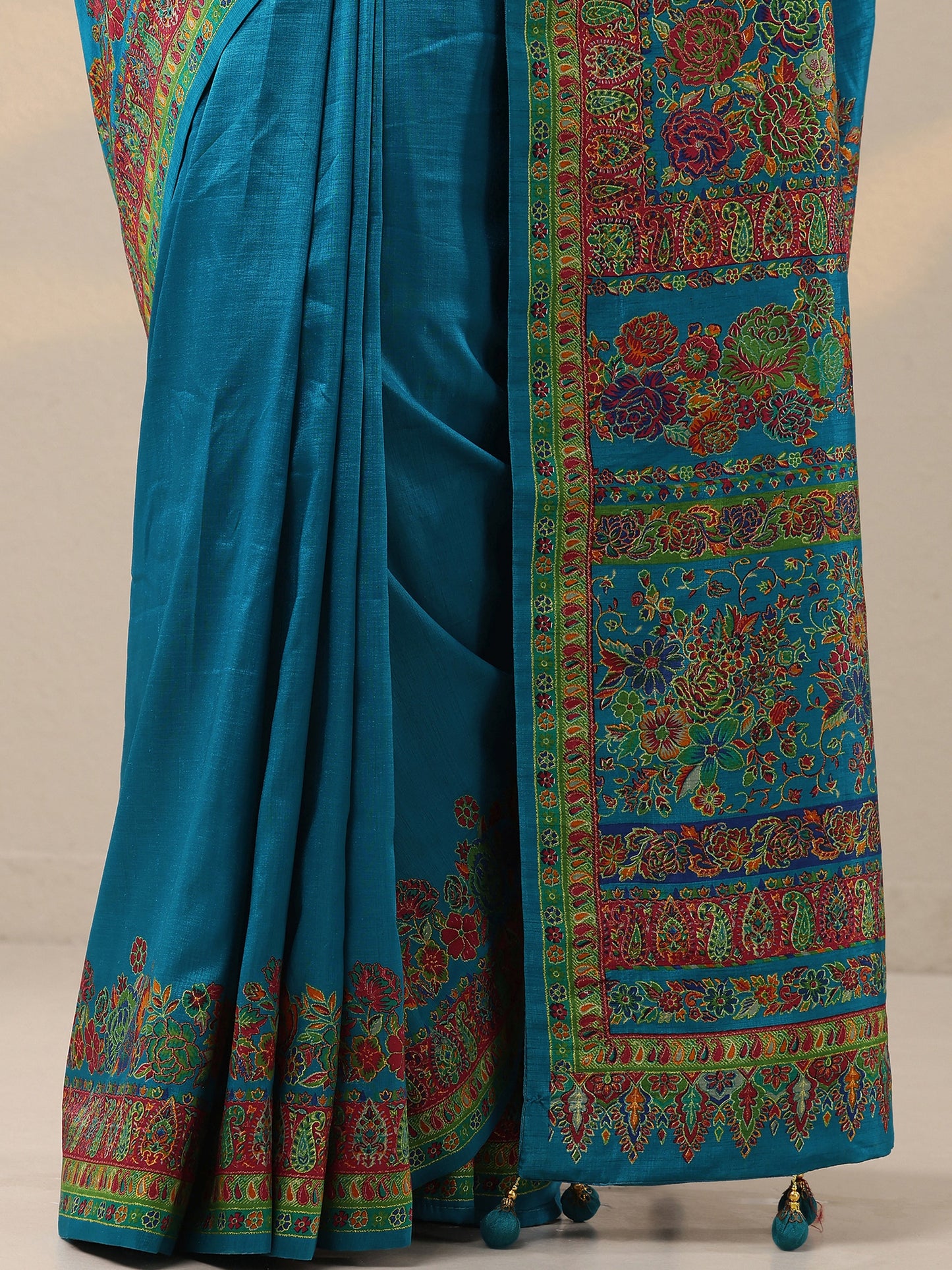 Blue Solid Silk Blend Saree With Unstitched Blouse Piece