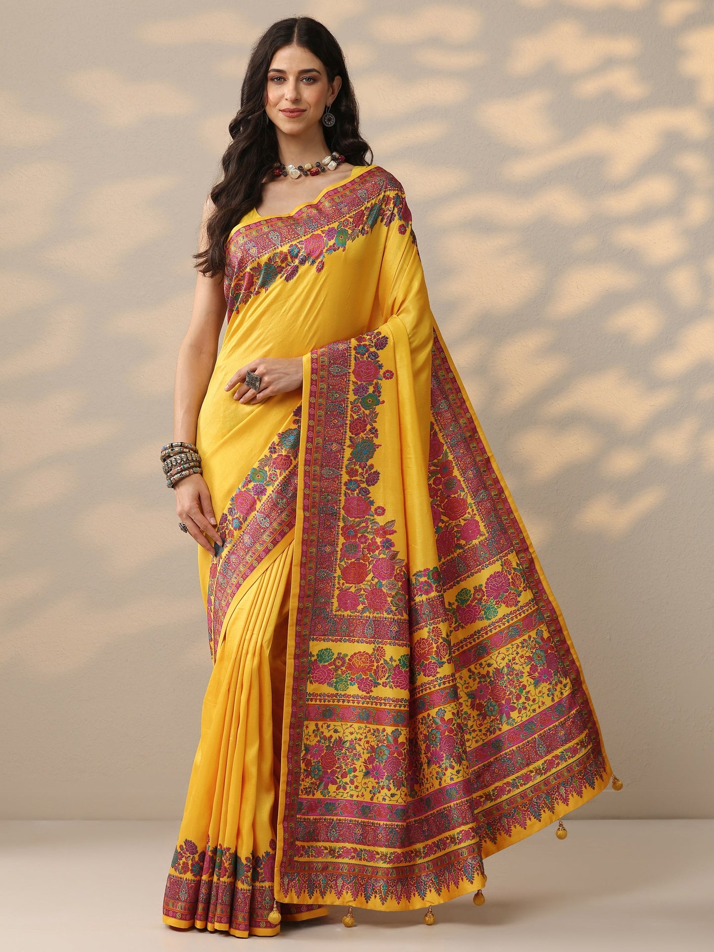 Yellow Solid Silk Blend Saree With Unstitched Blouse Piece