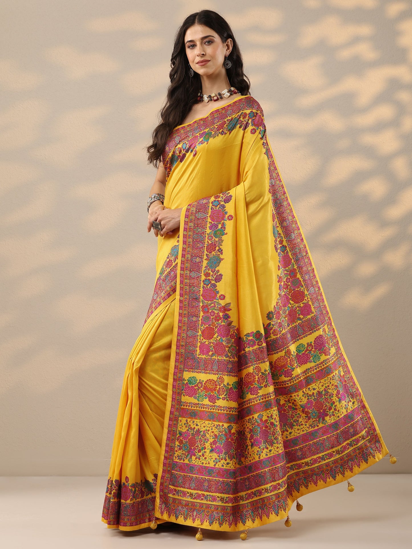 Yellow Solid Silk Blend Saree With Unstitched Blouse Piece