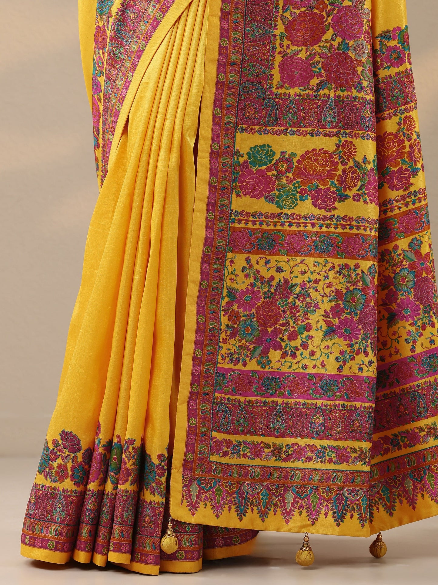 Yellow Solid Silk Blend Saree With Unstitched Blouse Piece