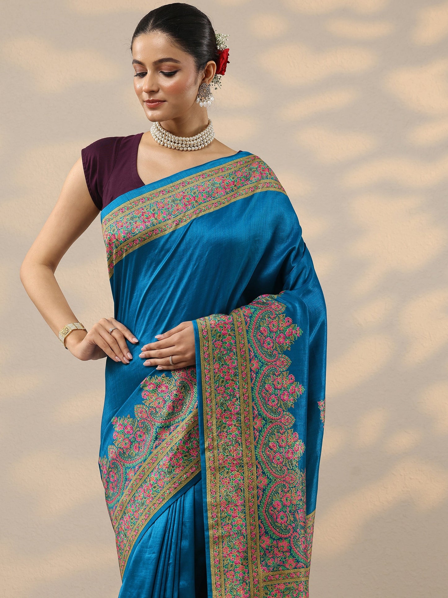 Blue Solid Silk Blend Saree With Unstitched Blouse Piece
