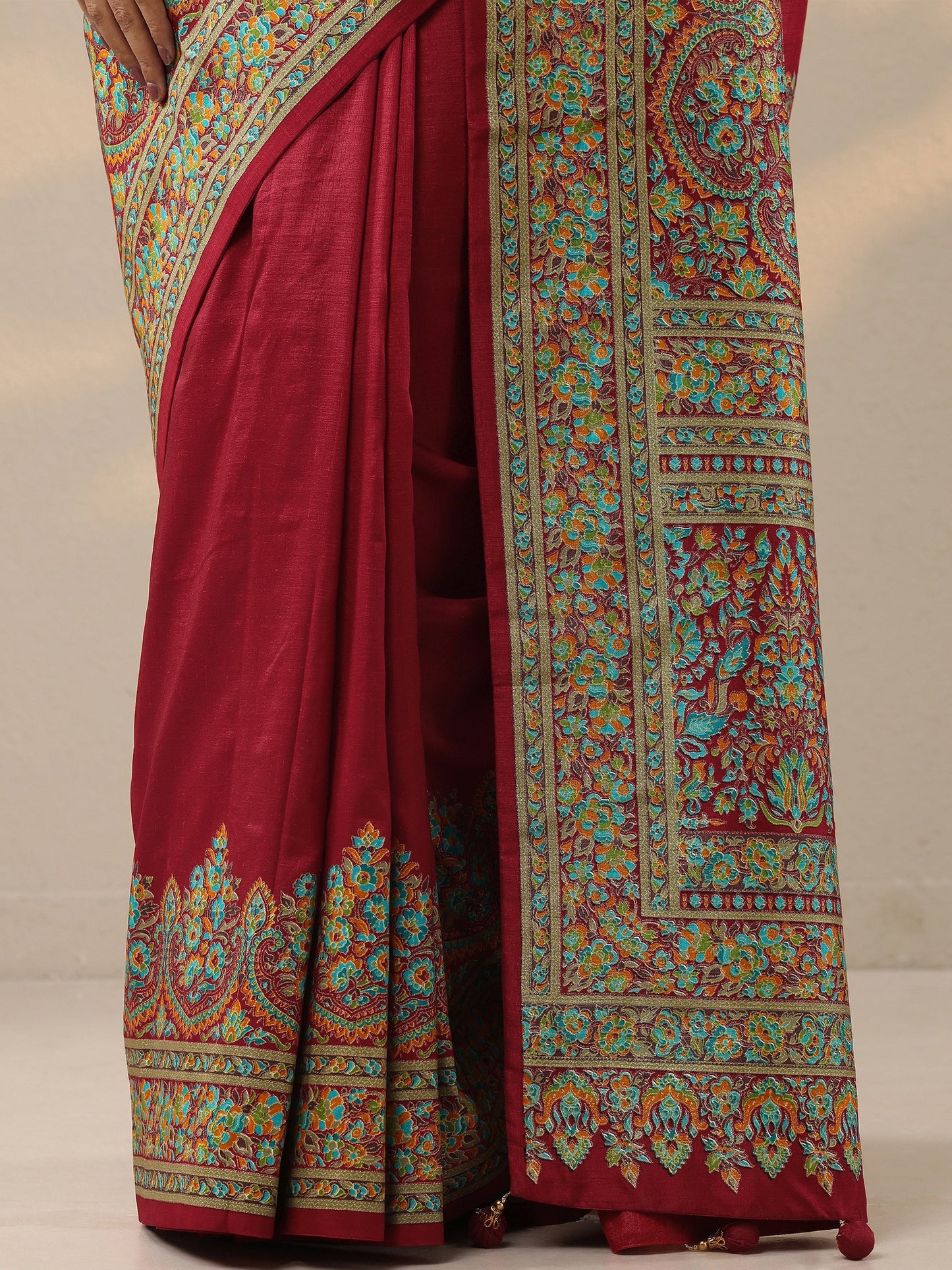 Pink Solid Silk Blend Saree With Unstitched Blouse Piece