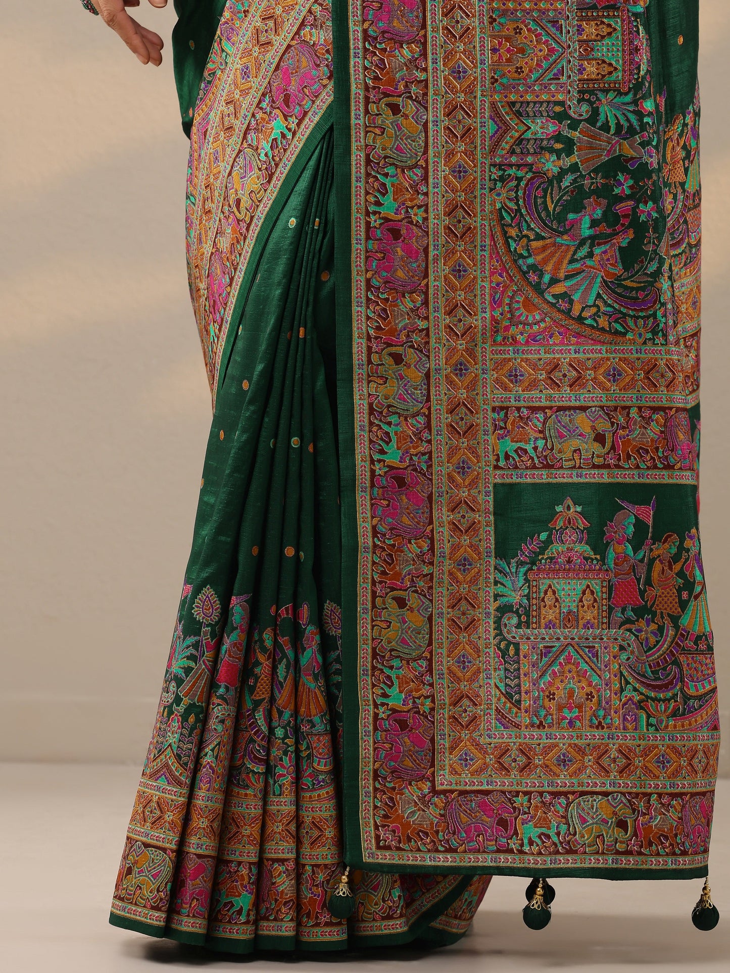 Green Printed Silk Blend Saree With Unstitched Blouse Piece