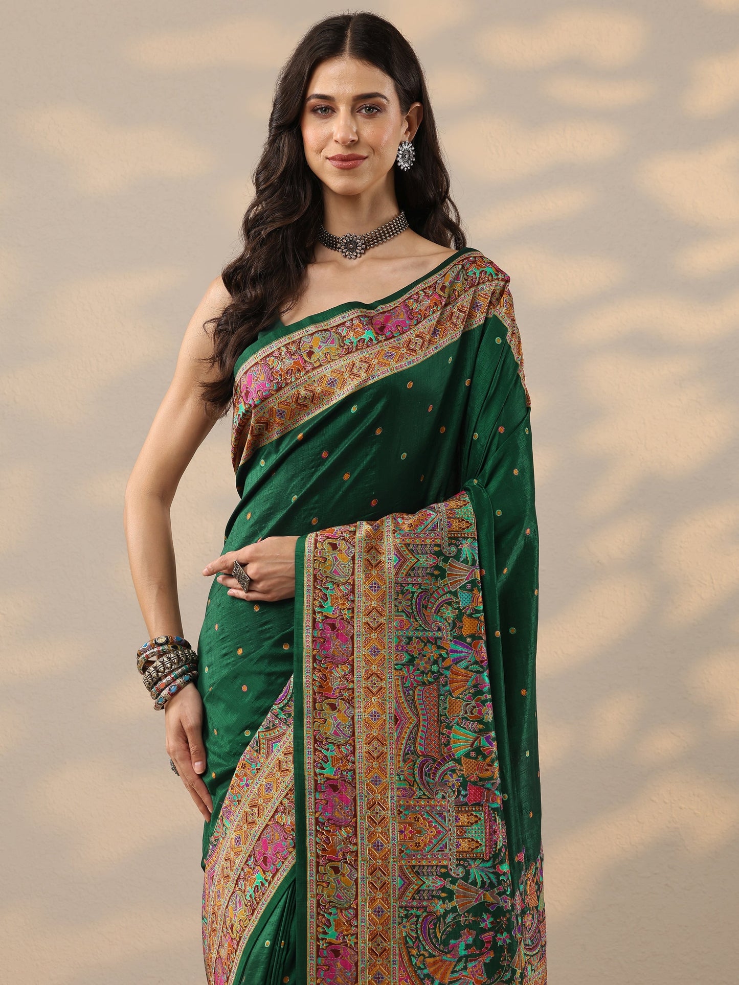 Green Printed Silk Blend Saree With Unstitched Blouse Piece