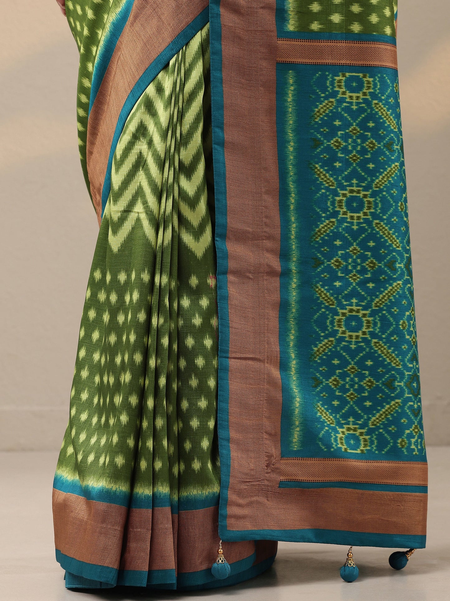 Green Leheriya Printed Silk Blend Saree With Unstitched Blouse Piece