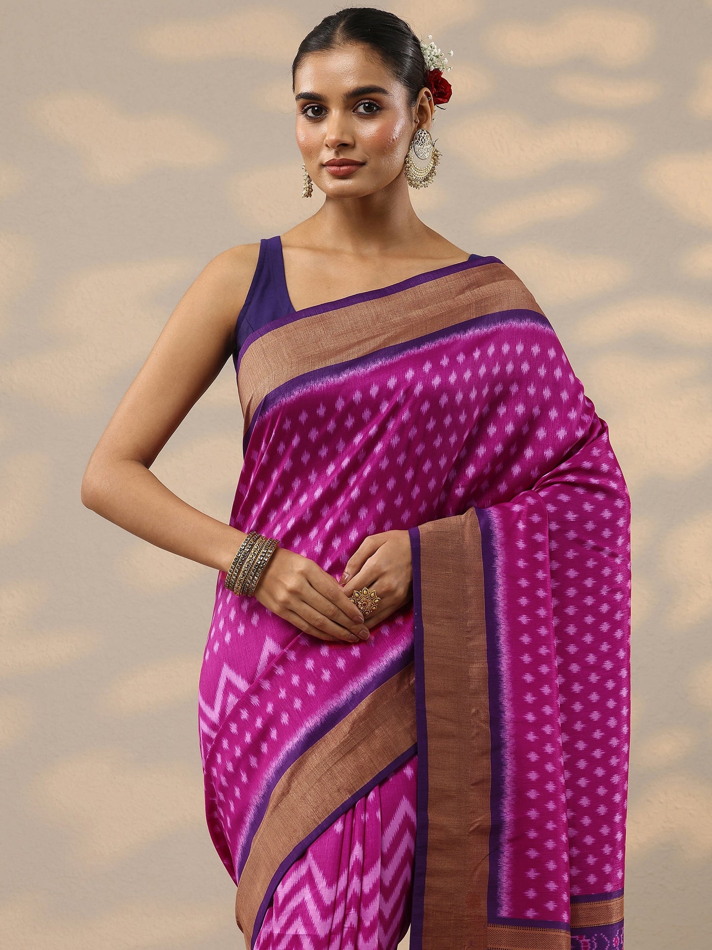 Pink Leheriya Printed Silk Blend Saree With Unstitched Blouse Piece