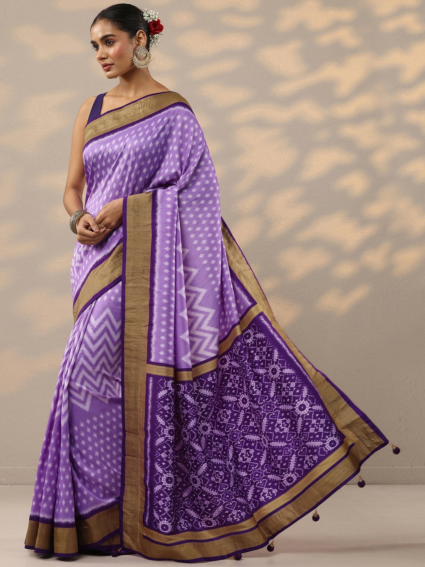 Purple Leheriya Printed Silk Blend Saree With Unstitched Blouse Piece