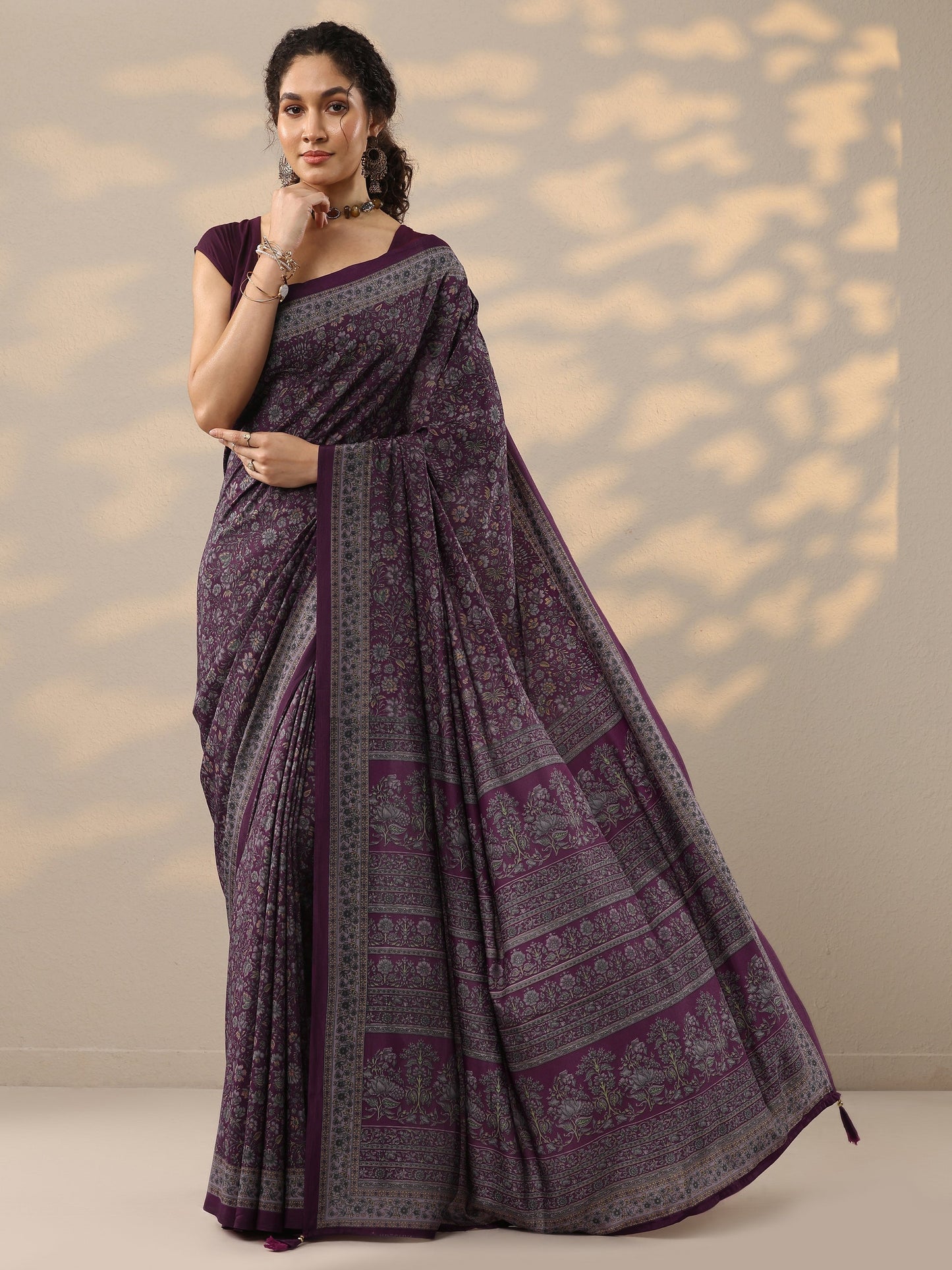 Burgundy  Printed Silk Blend Saree With Unstitched Blouse Piece