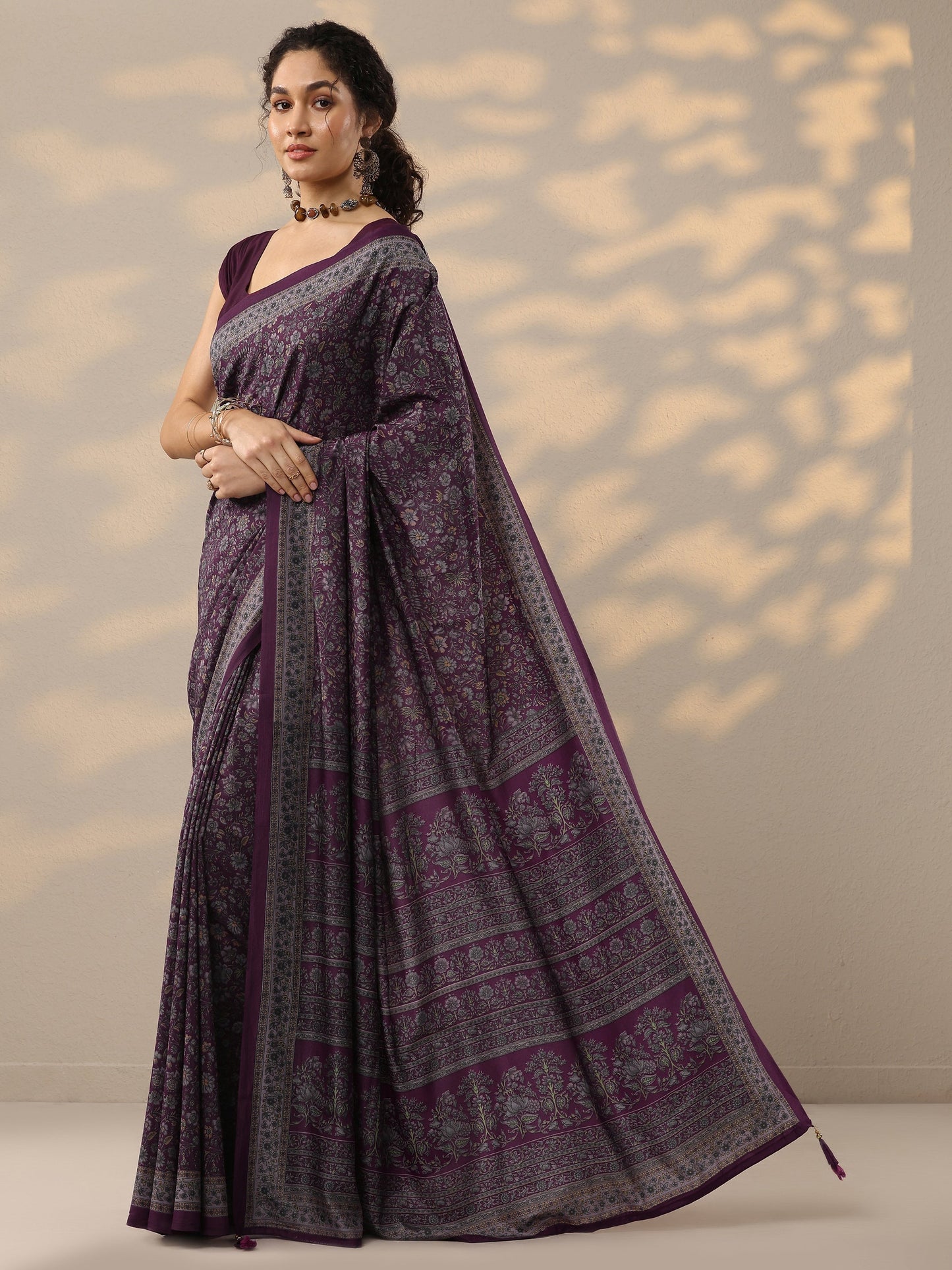 Burgundy  Printed Silk Blend Saree With Unstitched Blouse Piece
