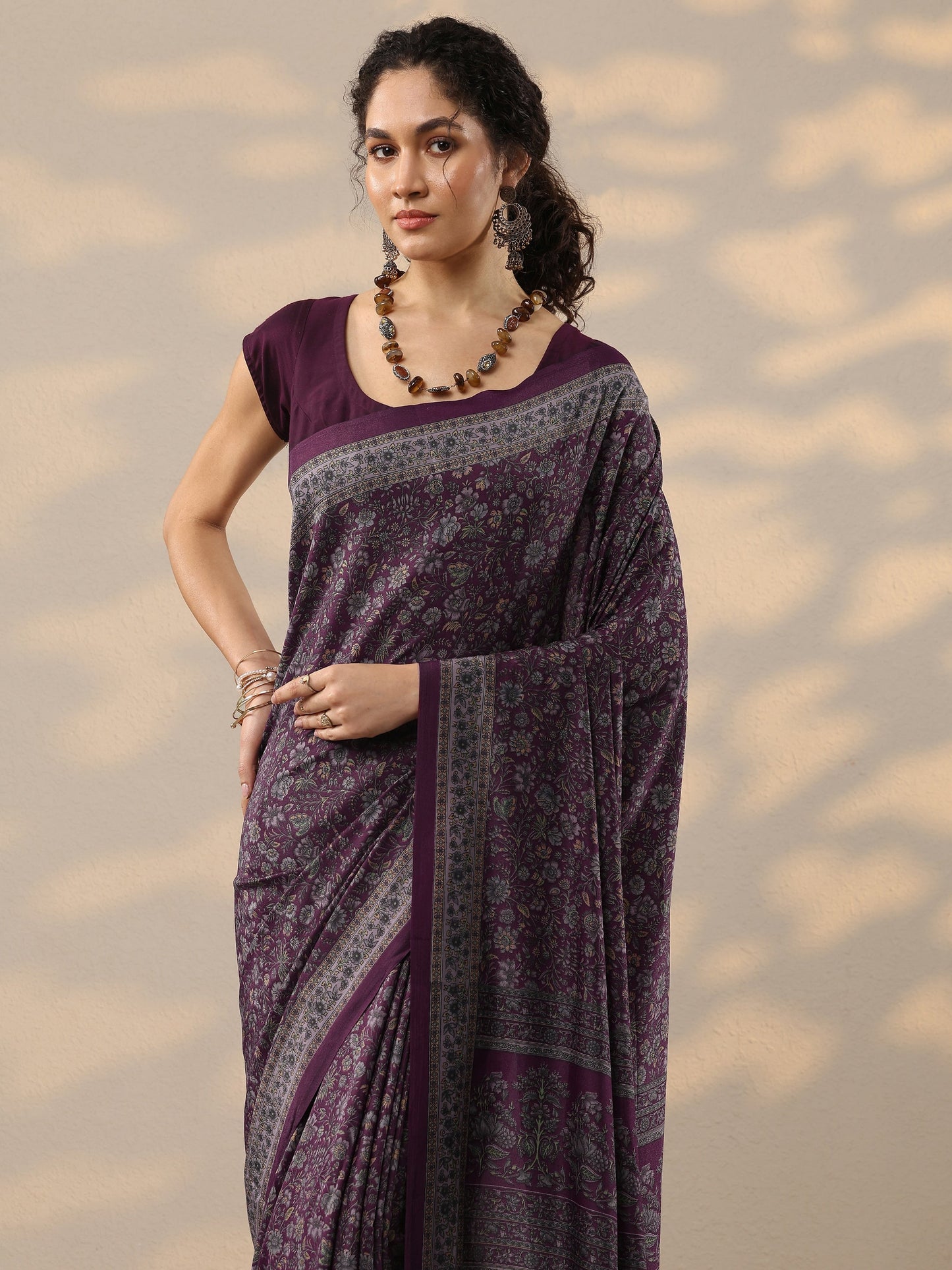 Burgundy  Printed Silk Blend Saree With Unstitched Blouse Piece