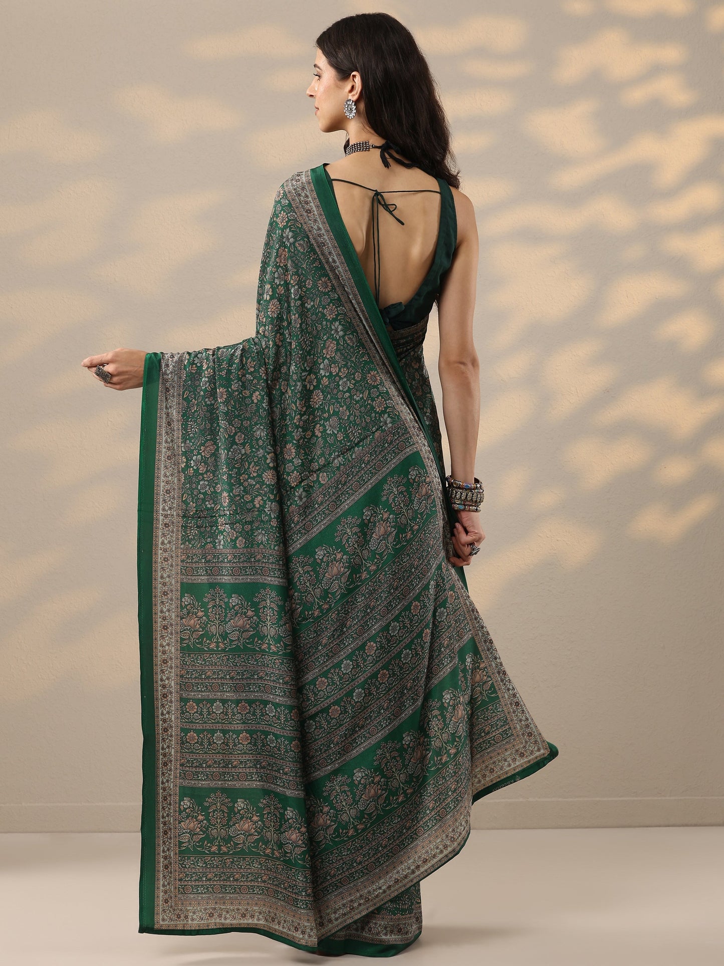 Green Printed Silk Blend Saree With Unstitched Blouse Piece