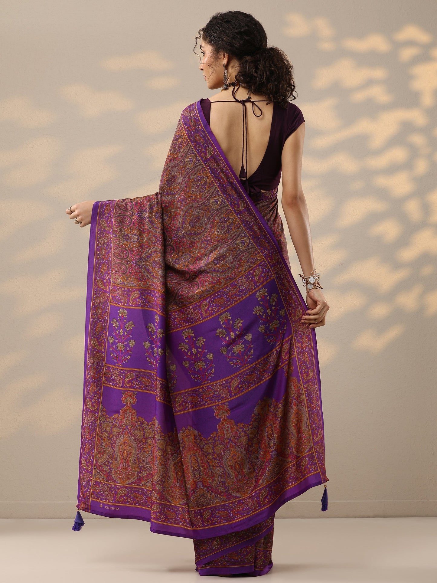 Purple Printed Silk Blend Saree With Unstitched Blouse Piece