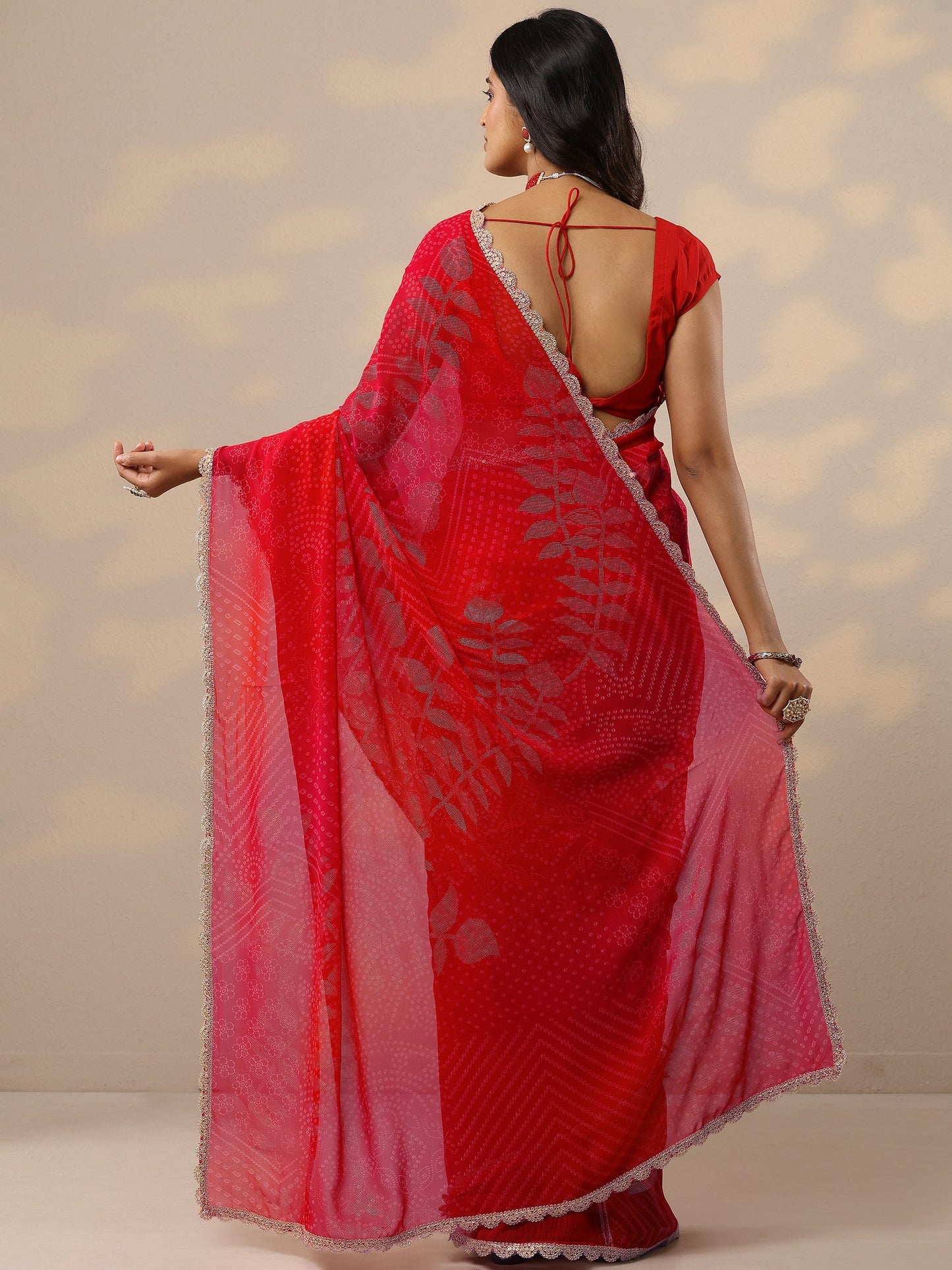 Red Bandhani Printed Georgette Sarees With Unstitched Blouse Piece