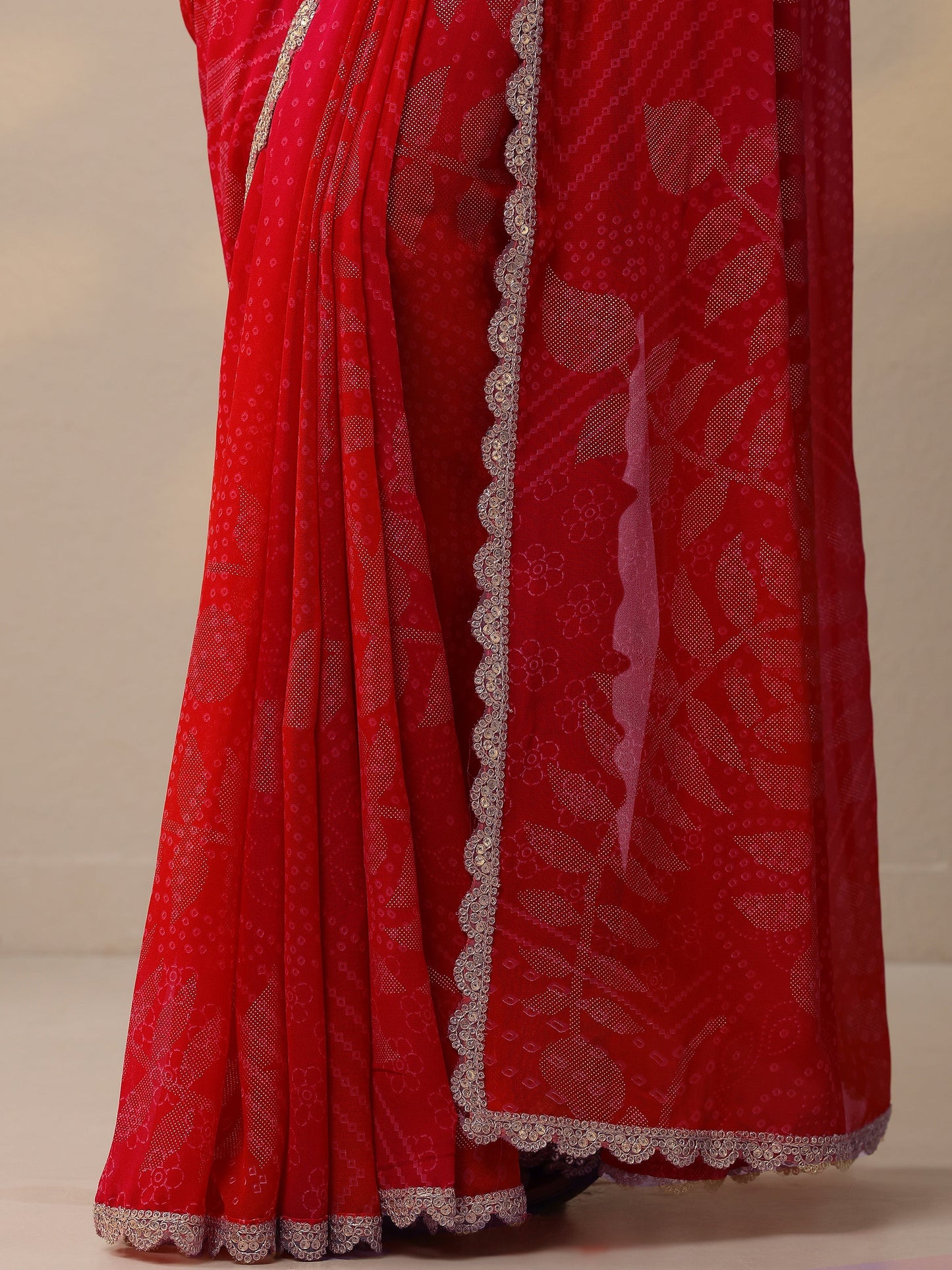 Red Bandhani Printed Georgette Sarees With Unstitched Blouse Piece