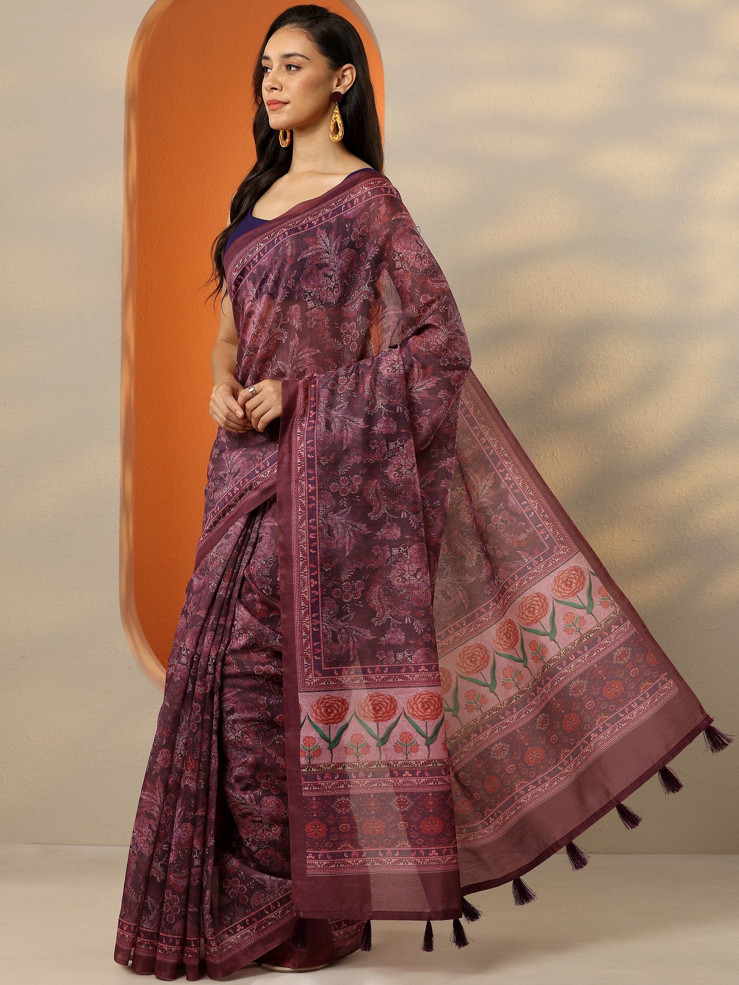 Pink Printed Silk Blend Saree With Unstitched Blouse Piece