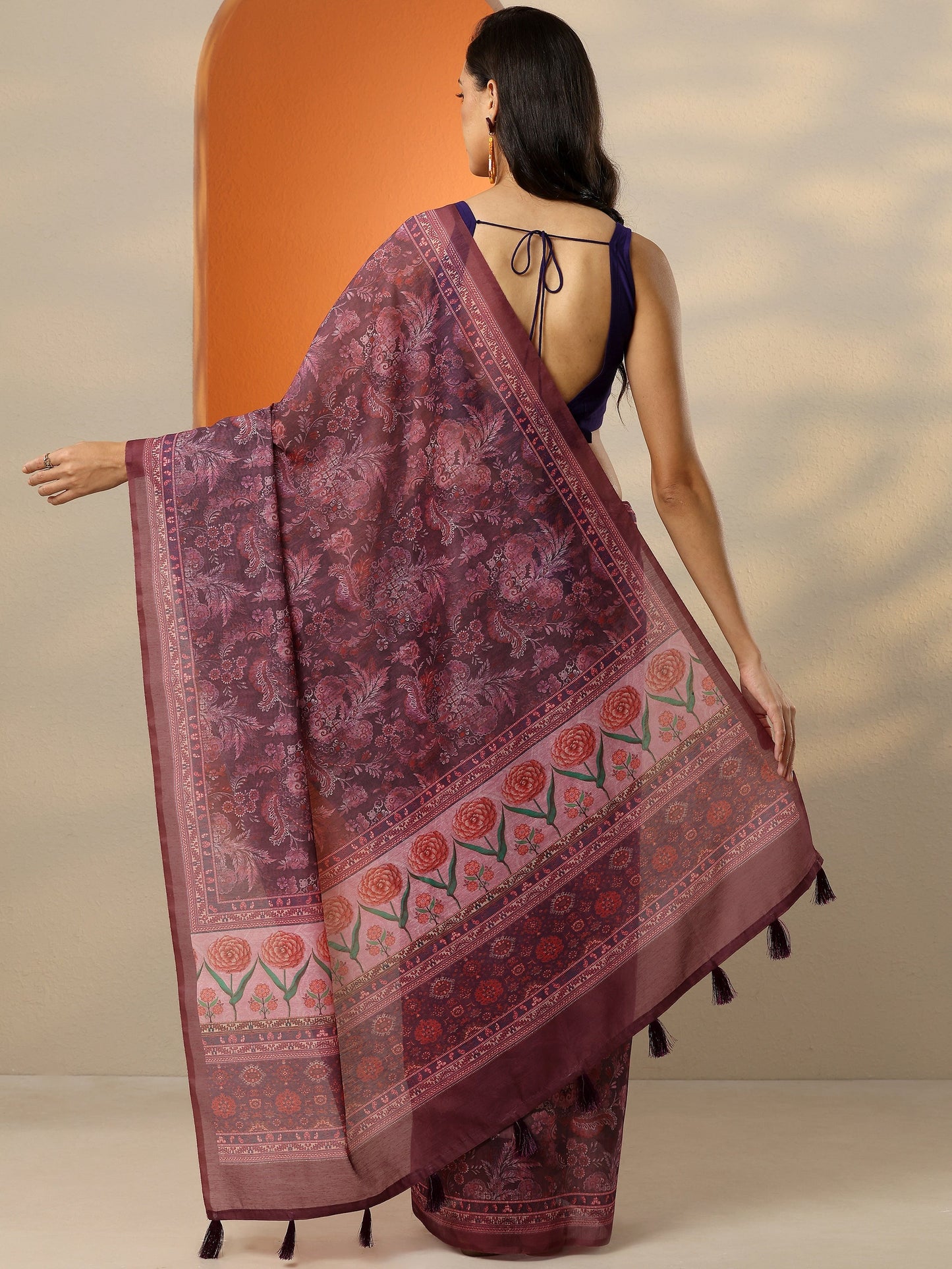 Pink Printed Silk Blend Saree With Unstitched Blouse Piece