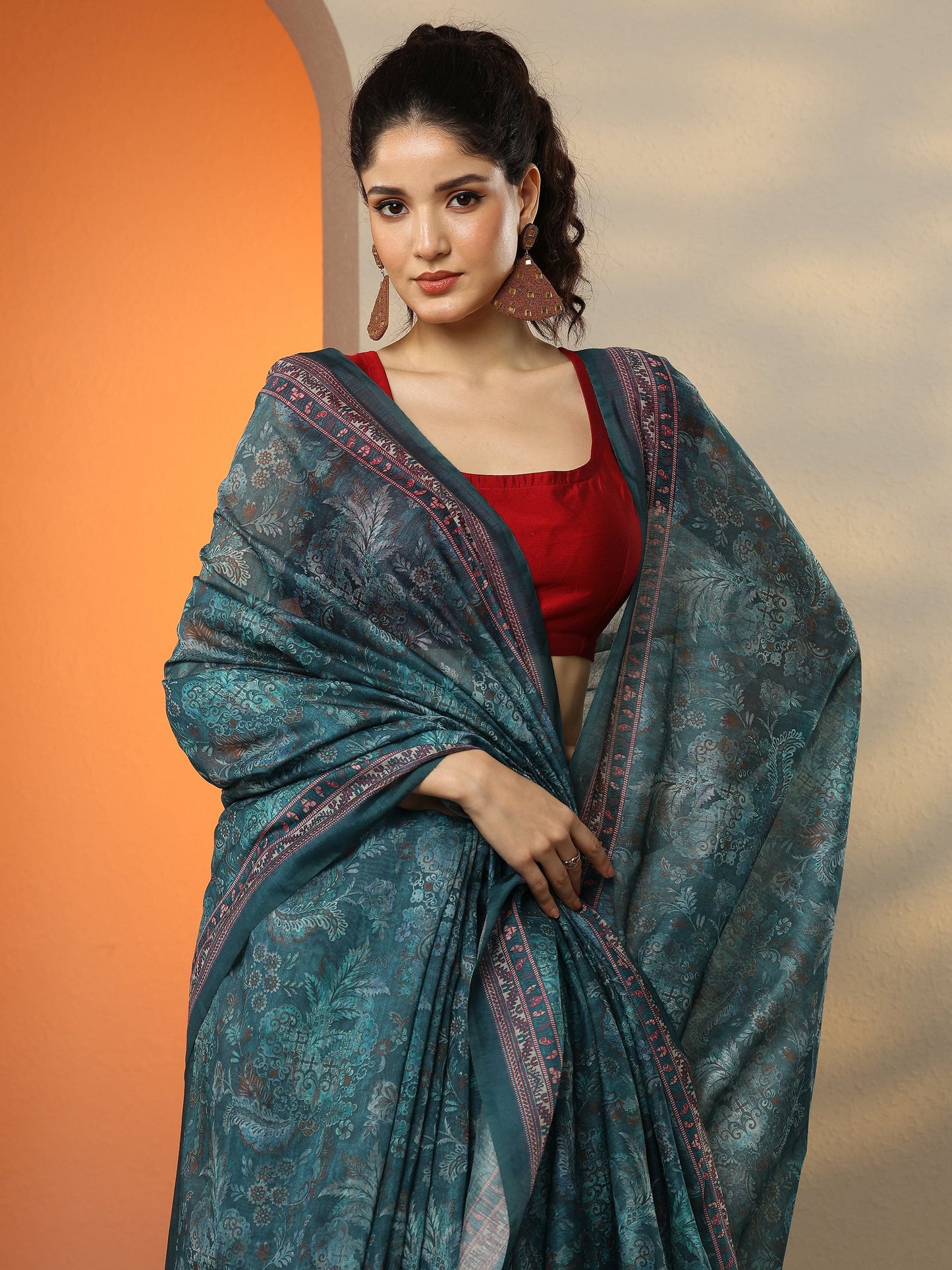 Green Printed Silk Blend Saree With Unstitched Blouse Piece