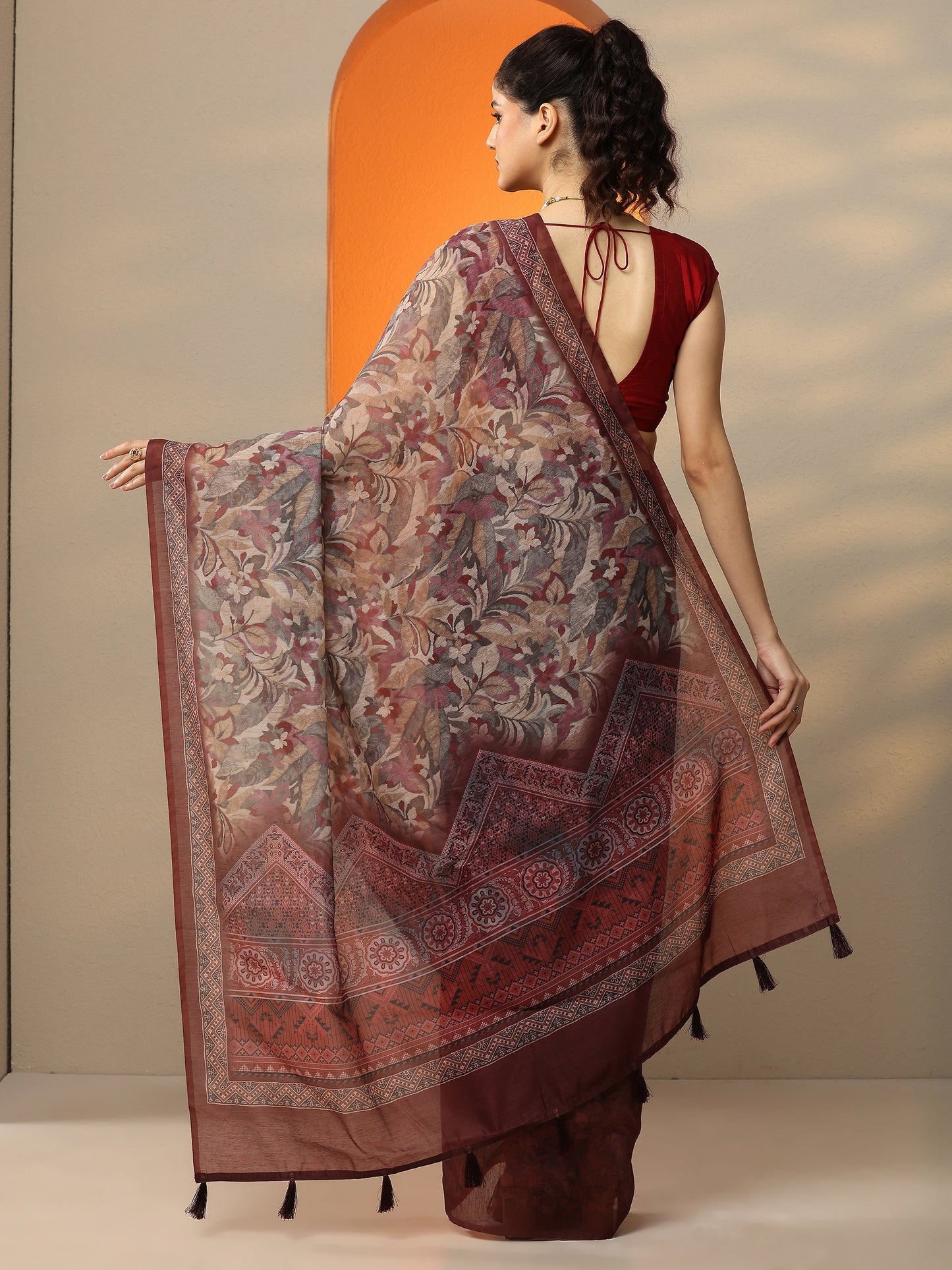 Multi Printed Silk Blend Saree With Unstitched Blouse Piece