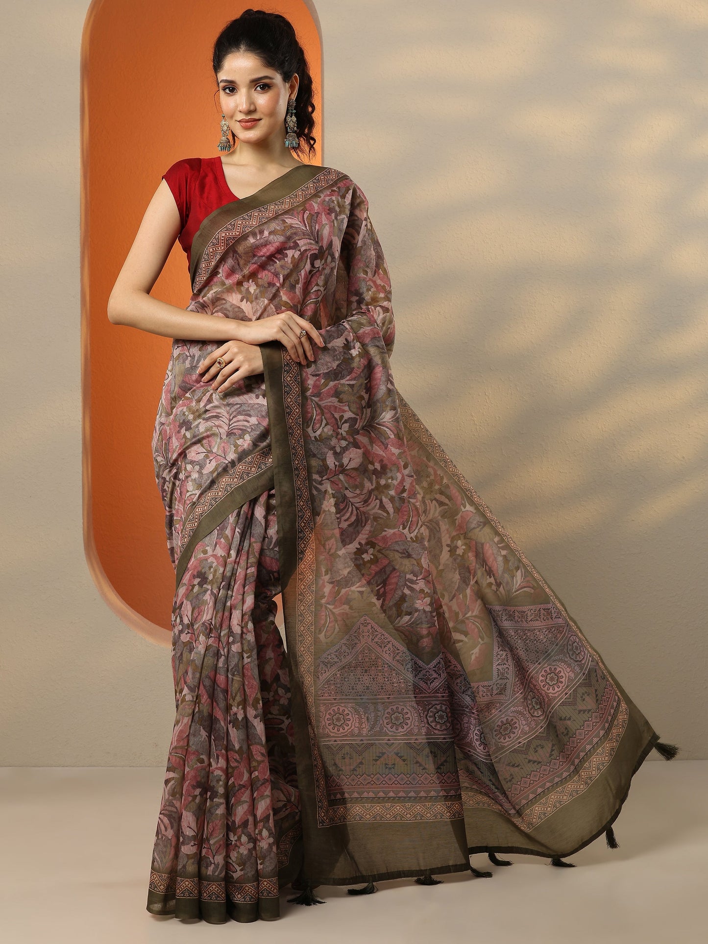 Multi Printed Silk Blend Saree With Unstitched Blouse Piece