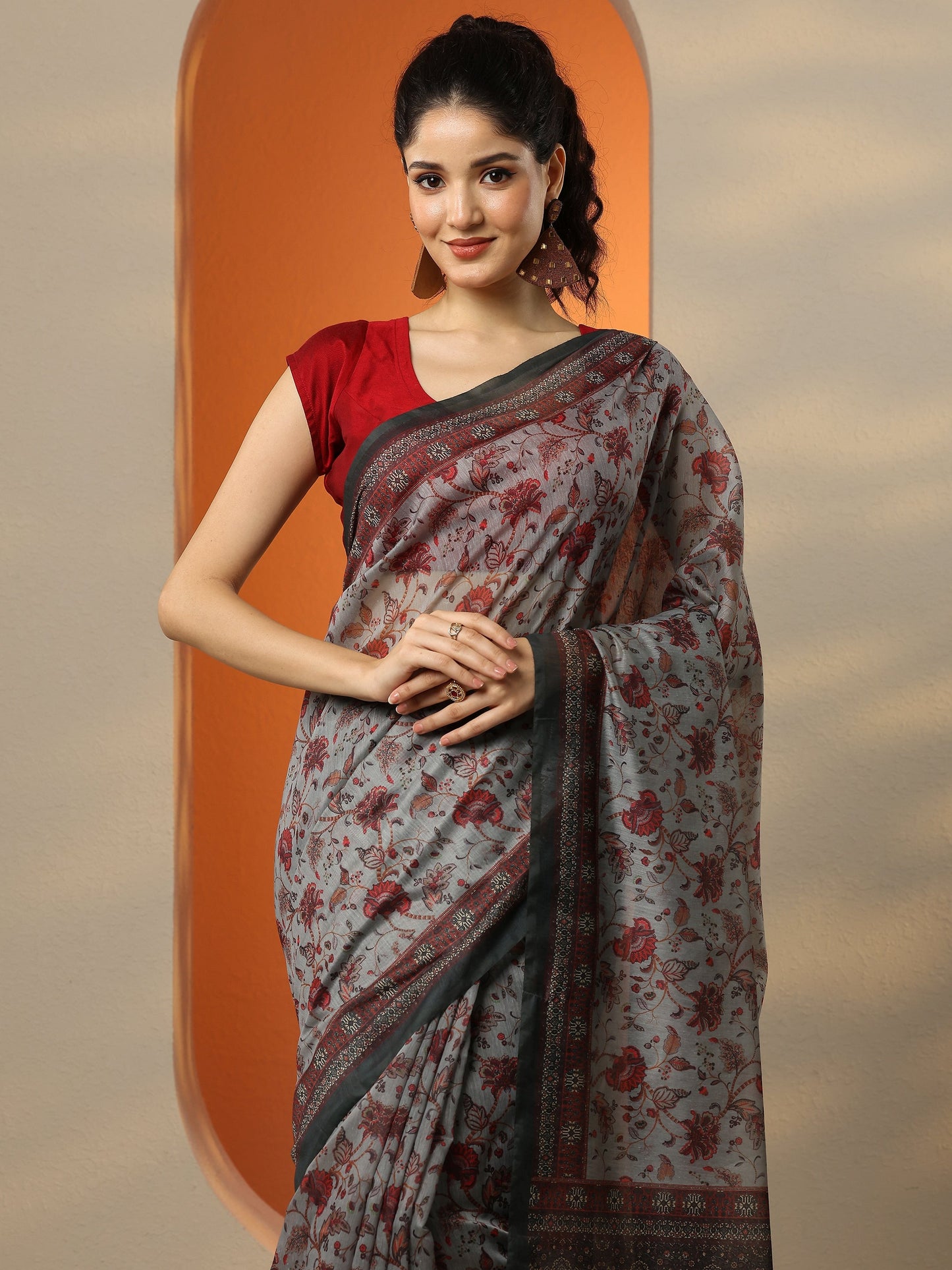 Green Printed Silk Blend Saree With Unstitched Blouse Piece