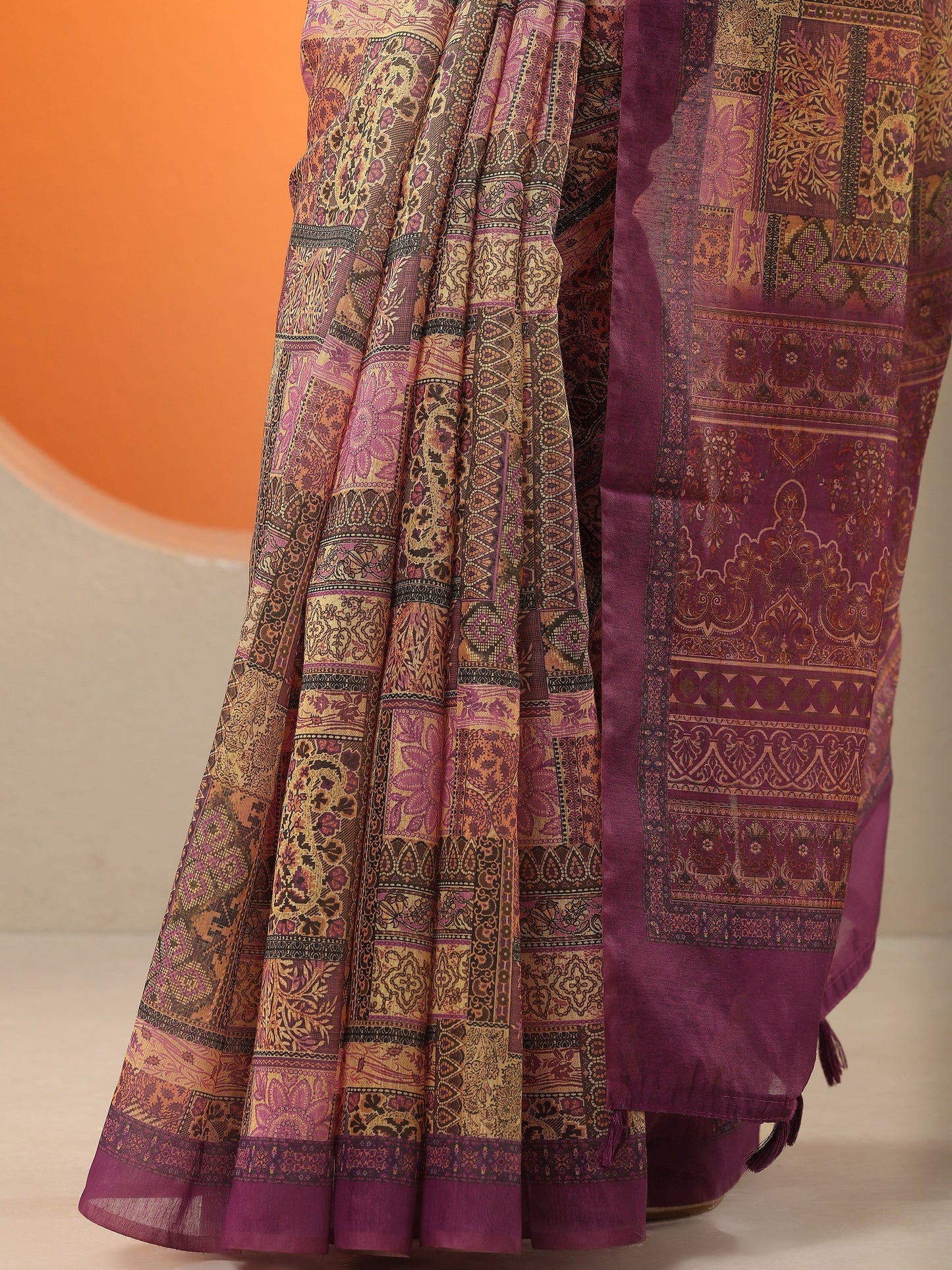 Pink Printed Silk Blend Saree With Unstitched Blouse Piece