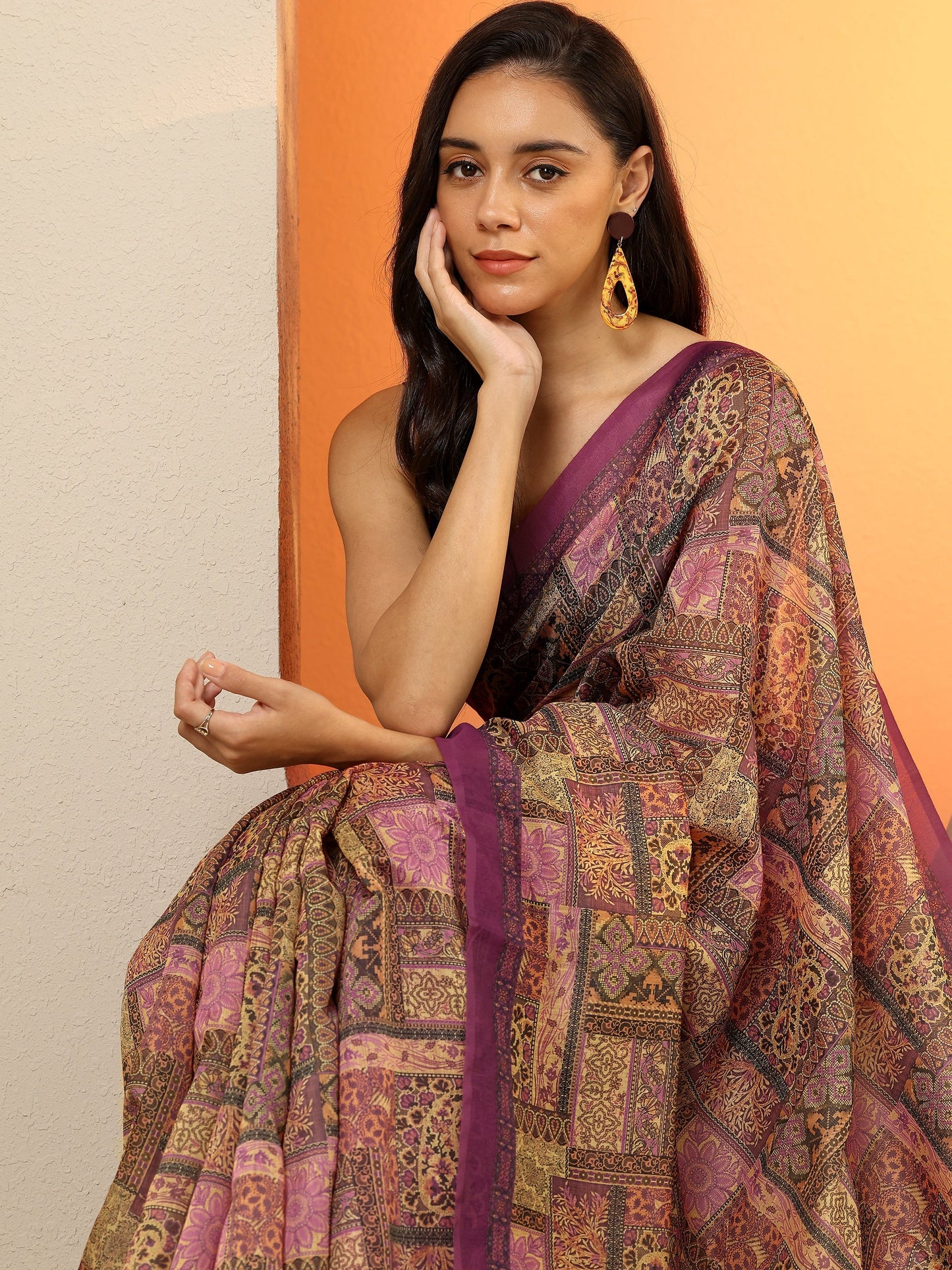 Pink Printed Silk Blend Saree With Unstitched Blouse Piece